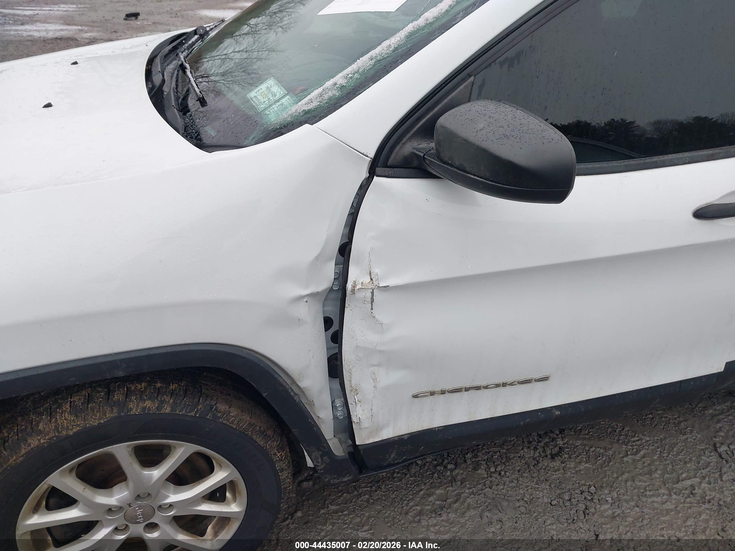 JEEP CHEROKEE image 6