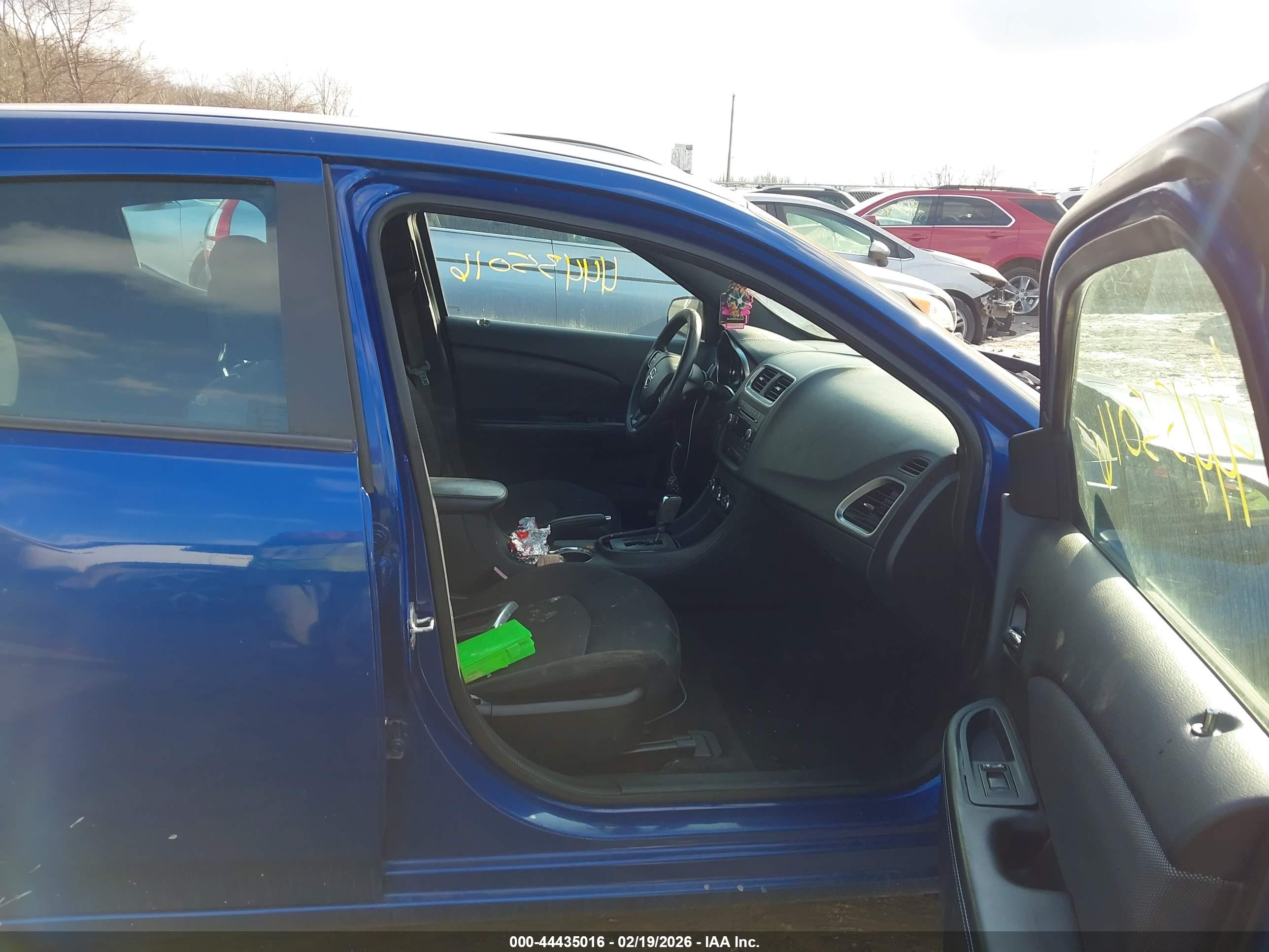 DODGE AVENGER image 5