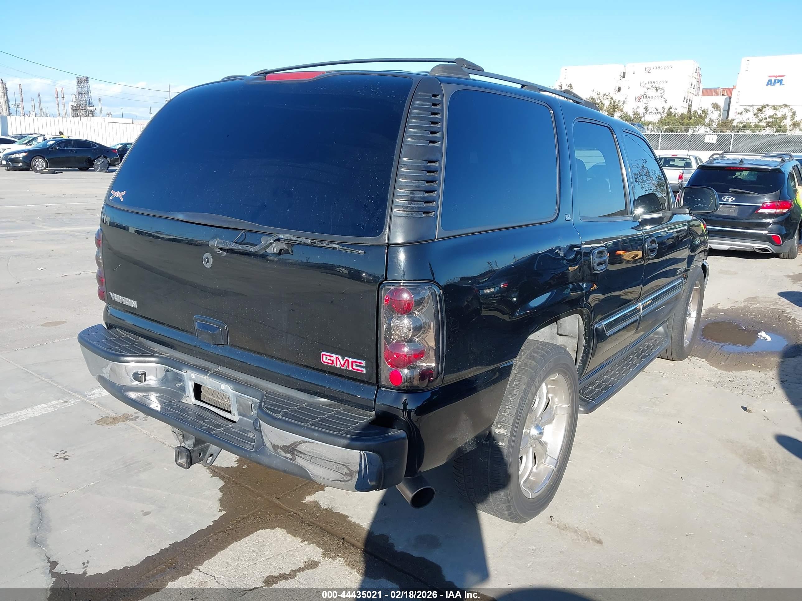 GMC YUKON image 4