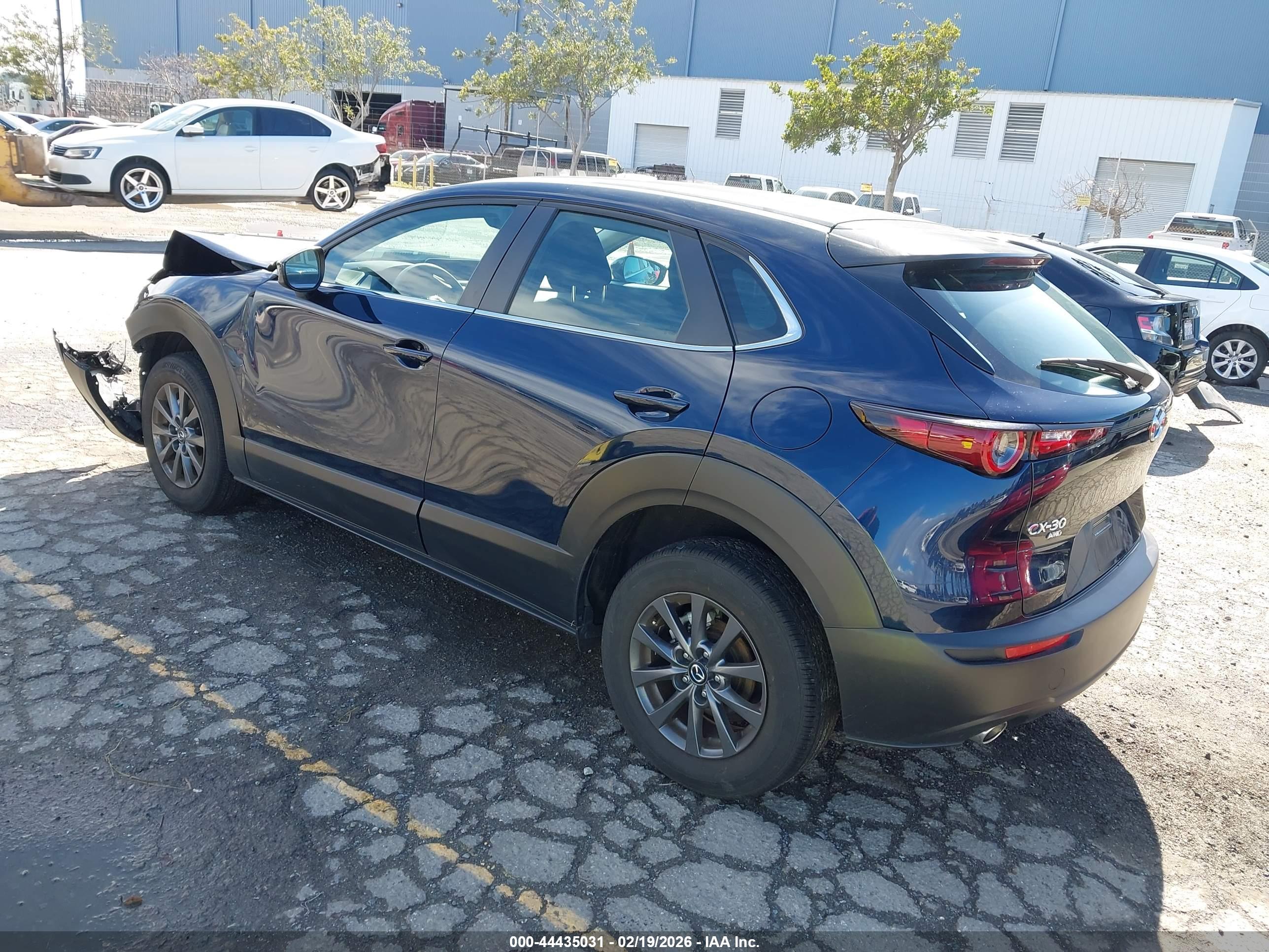 MAZDA CX-30 image 3