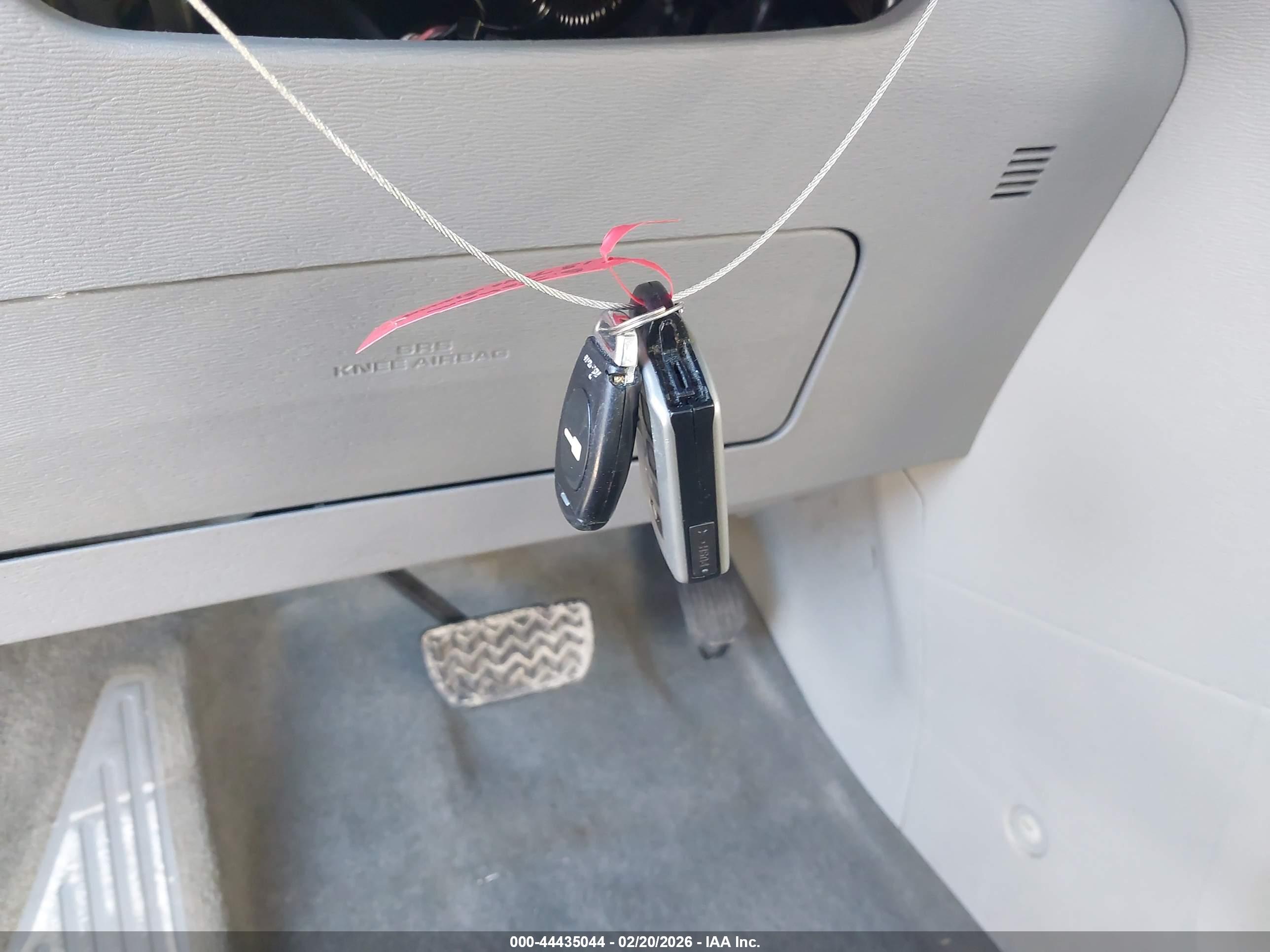TOYOTA SIENNA image 11