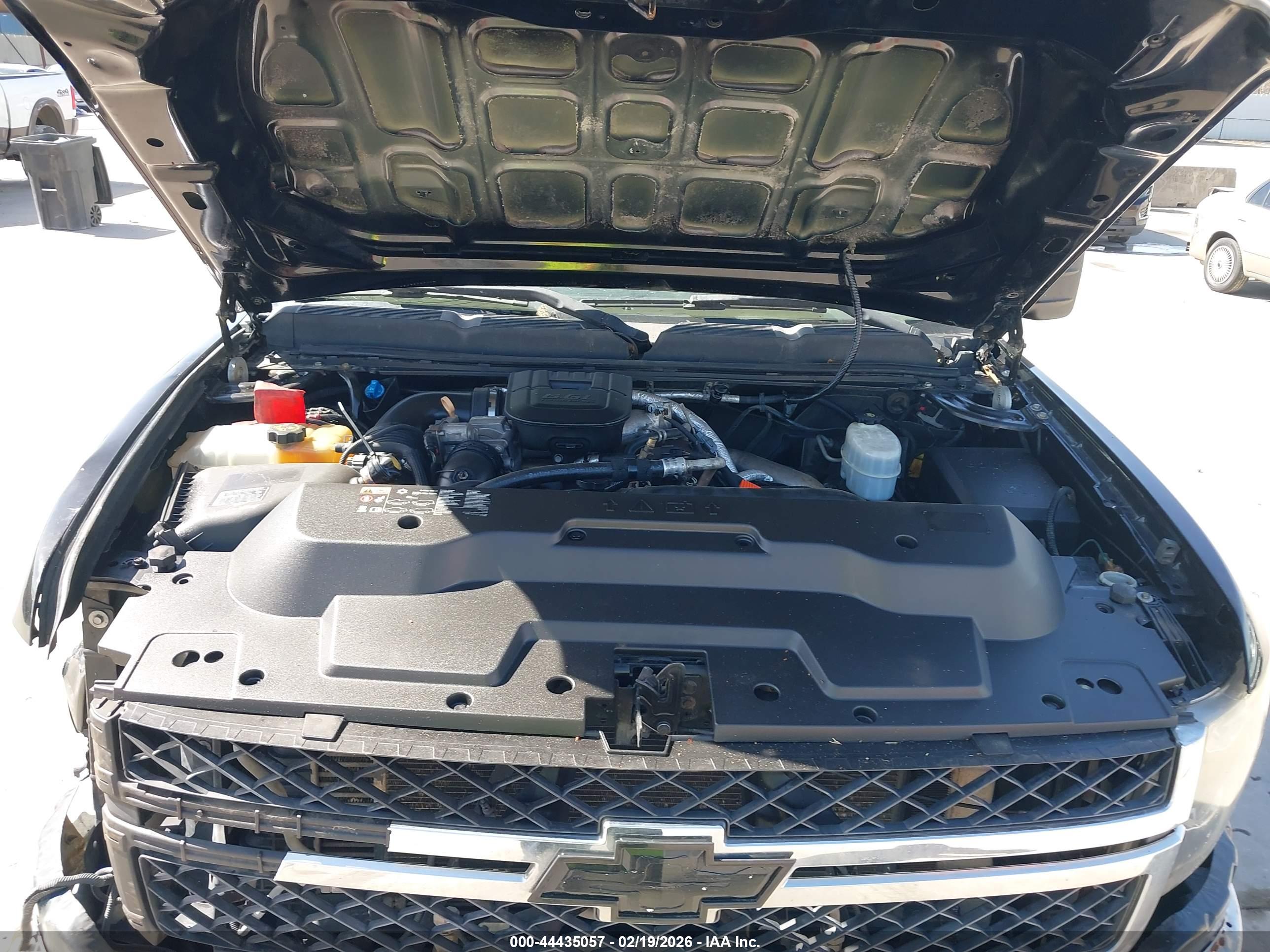 CHEVROLET SILVERADO image 10