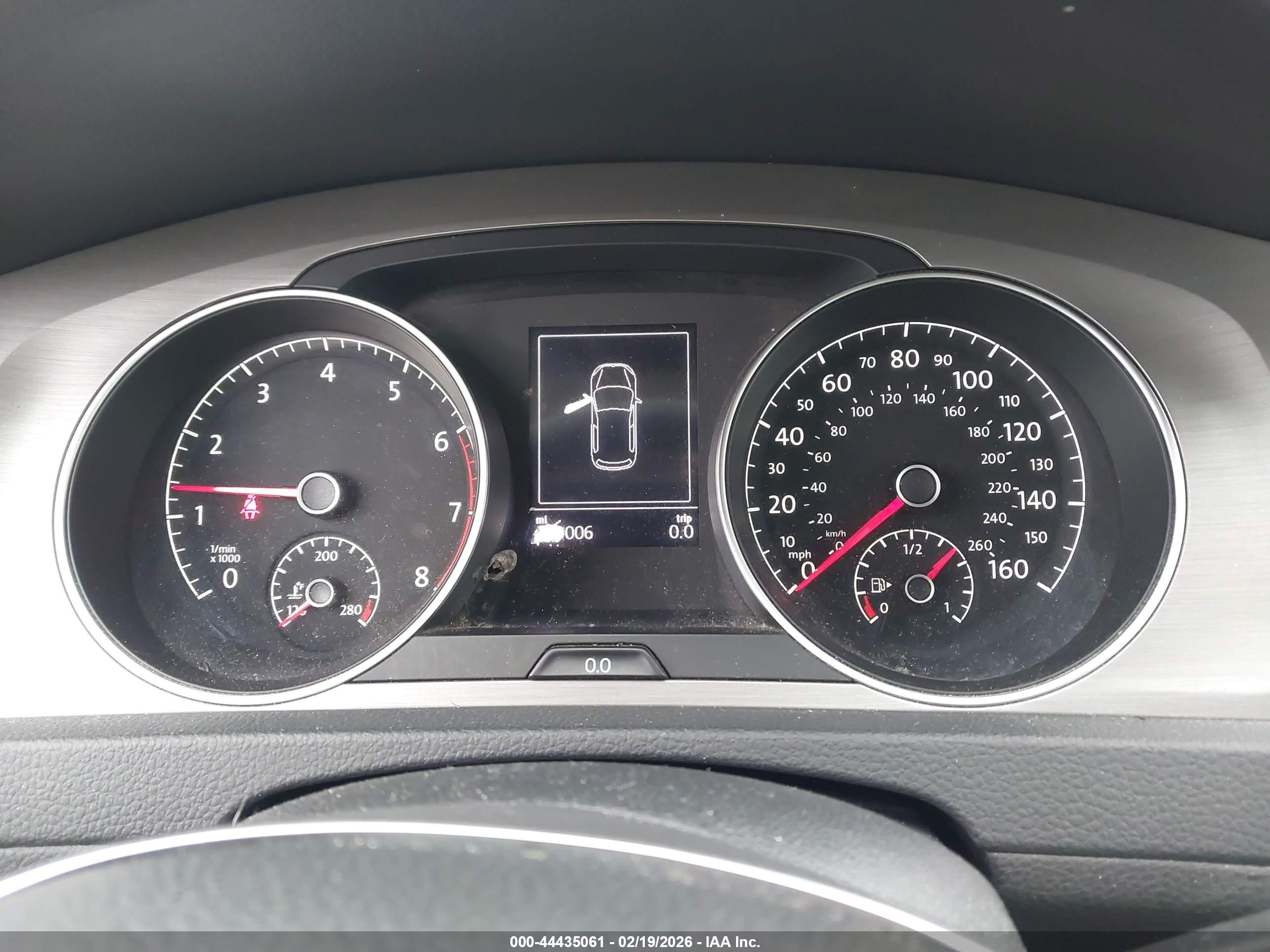 VOLKSWAGEN GOLF image 7