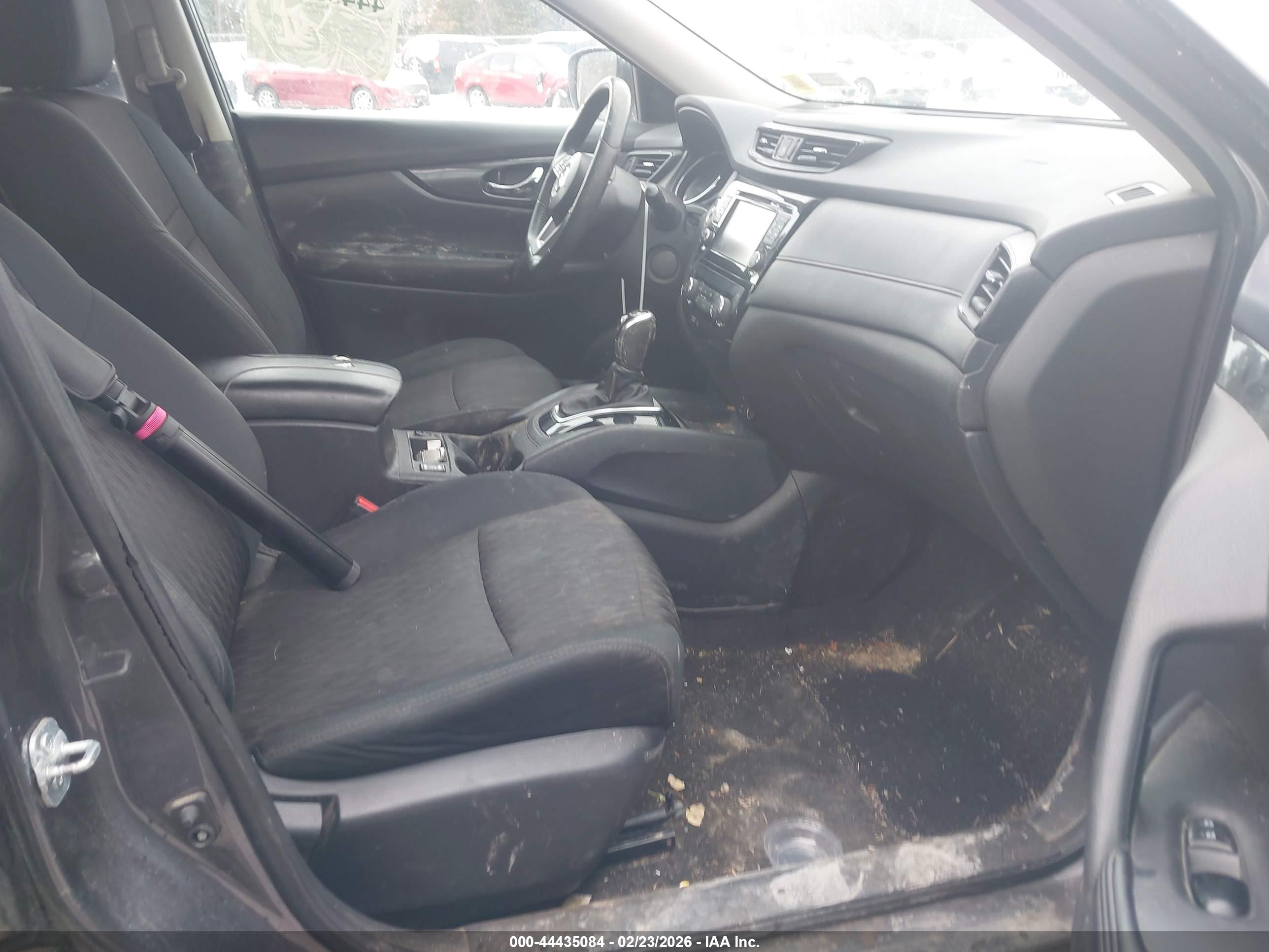 NISSAN ROGUE image 5