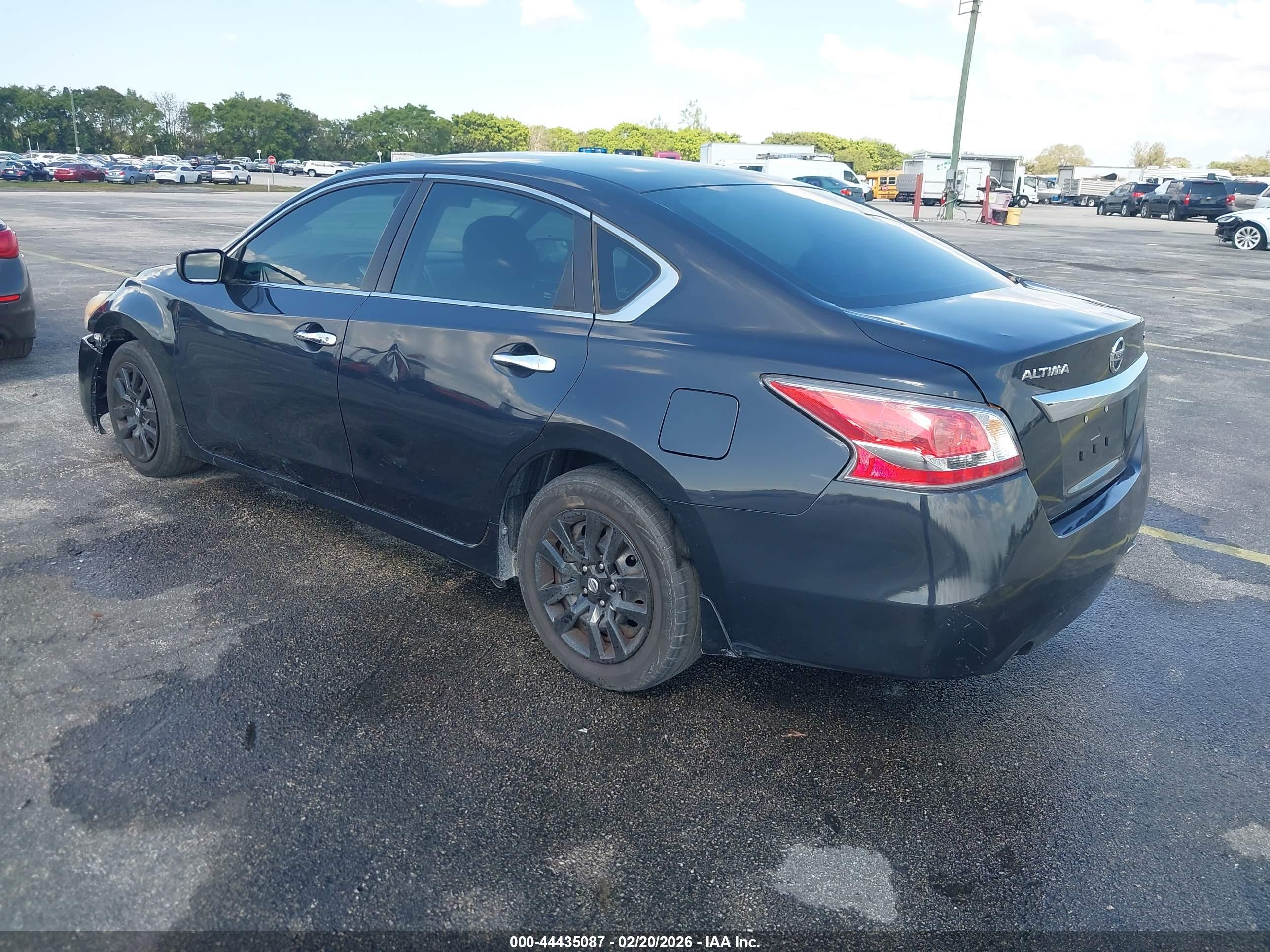 NISSAN ALTIMA image 3