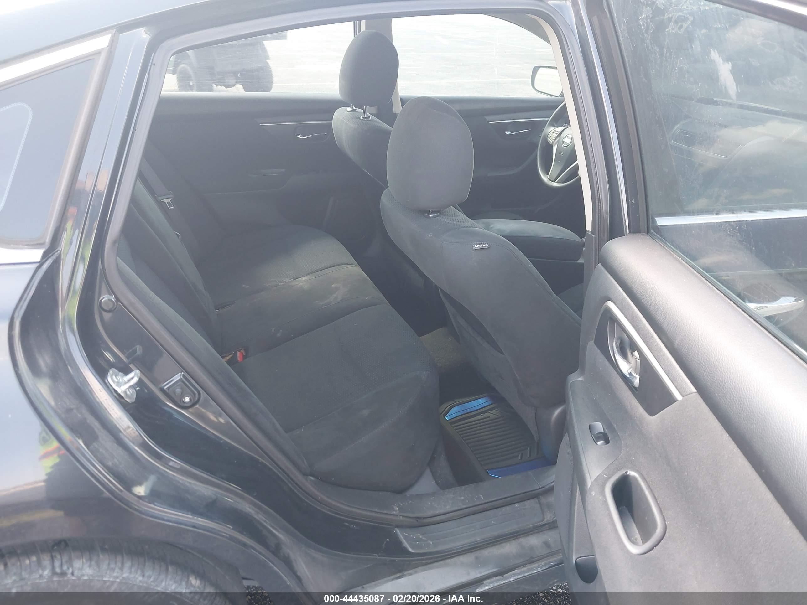 NISSAN ALTIMA image 8