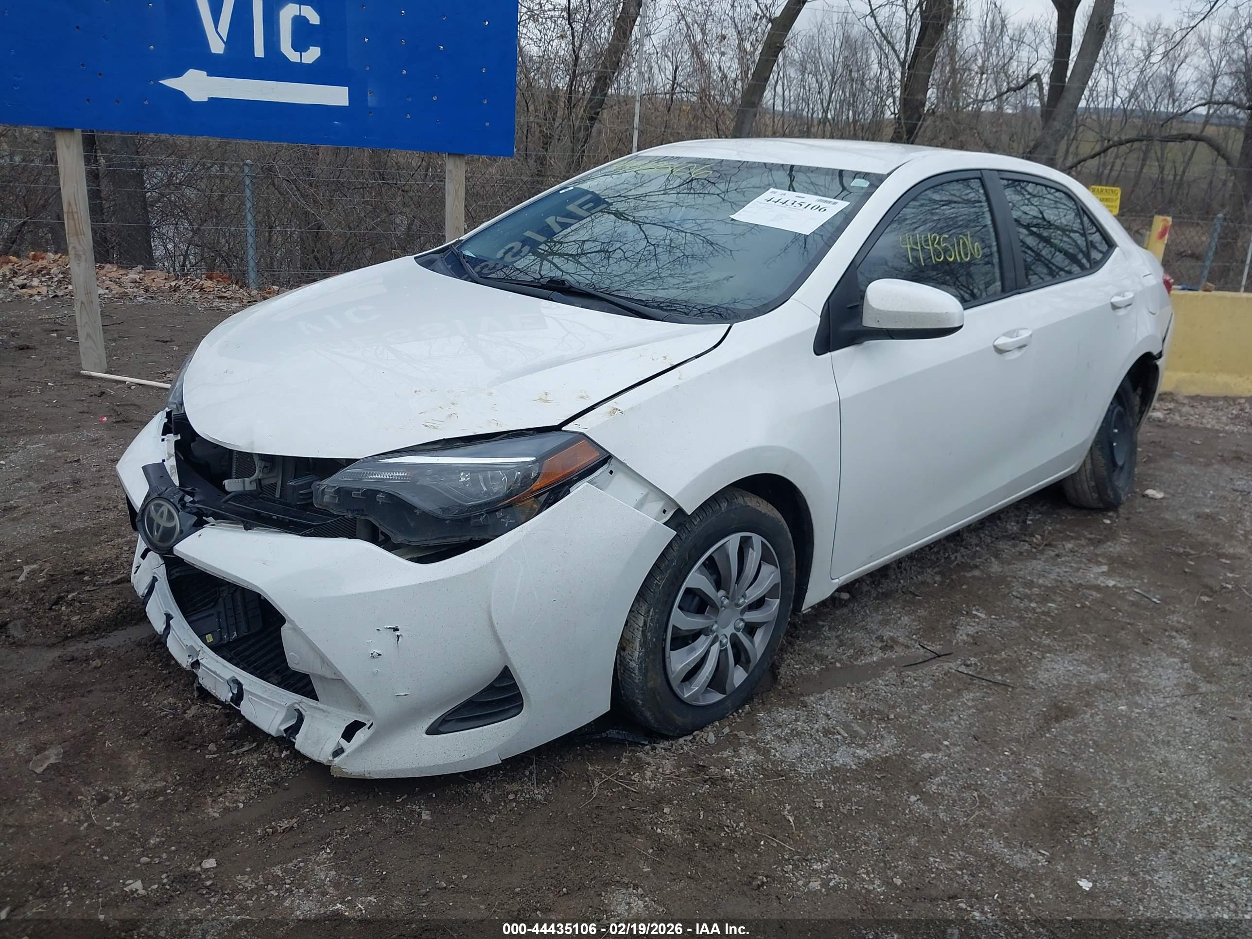 TOYOTA COROLLA image 6