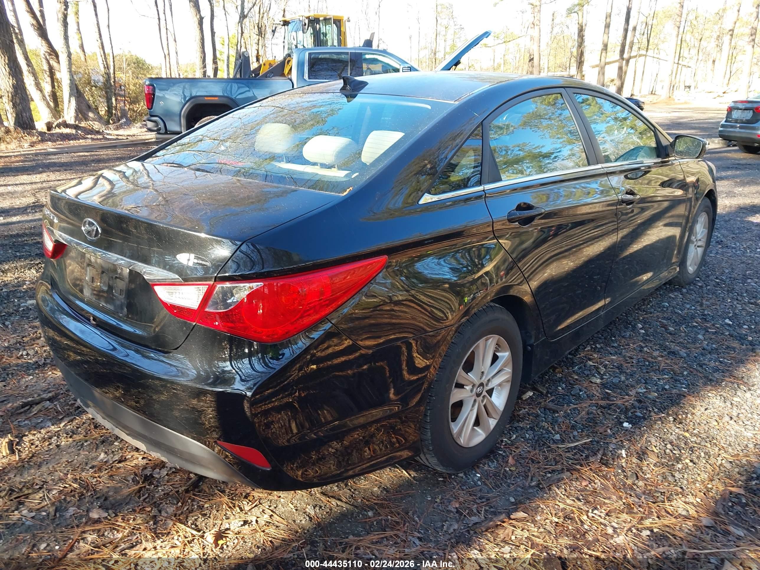 HYUNDAI SONATA image 4
