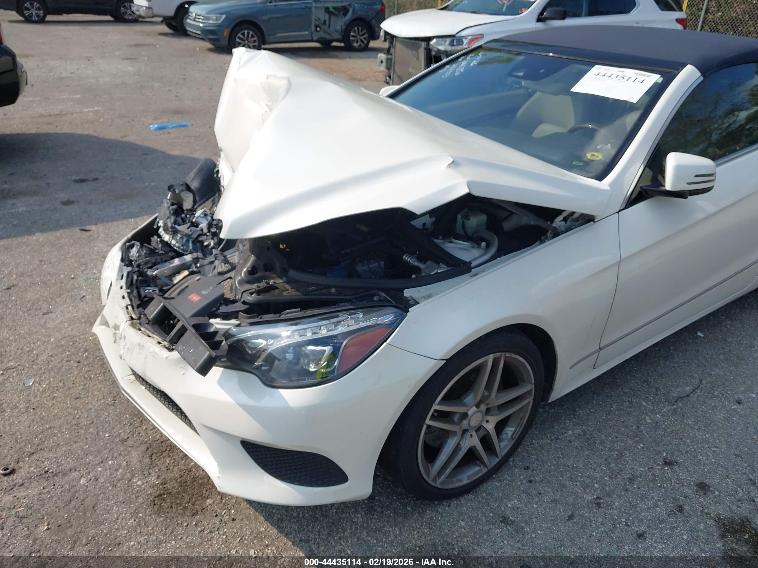 MERCEDES-BENZ E image 6