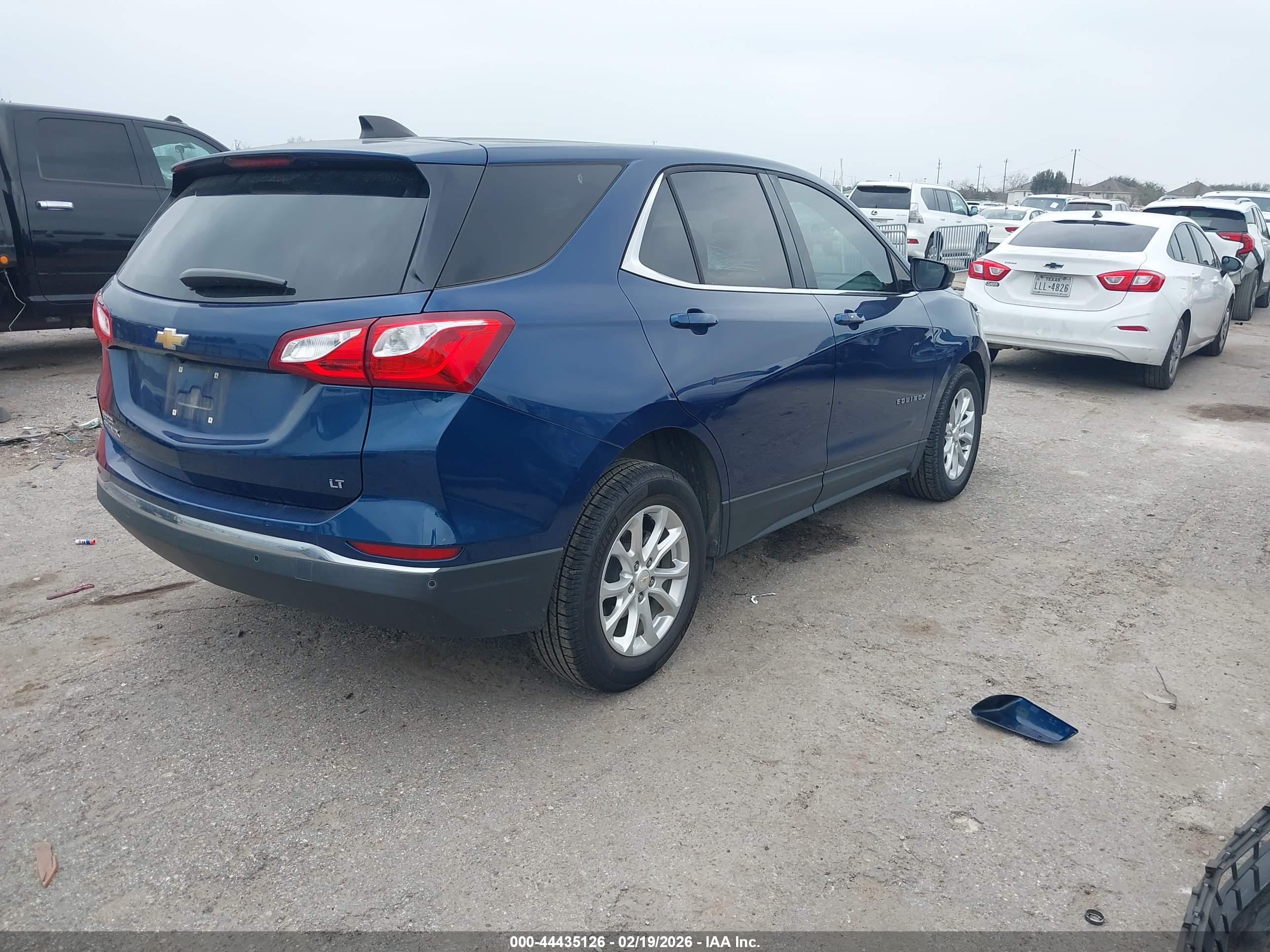 CHEVROLET EQUINOX image 4