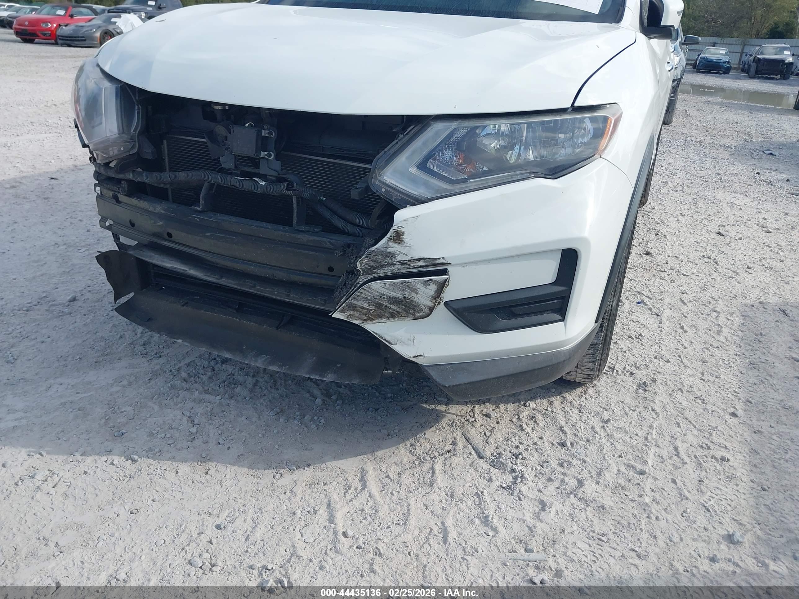NISSAN ROGUE image 6
