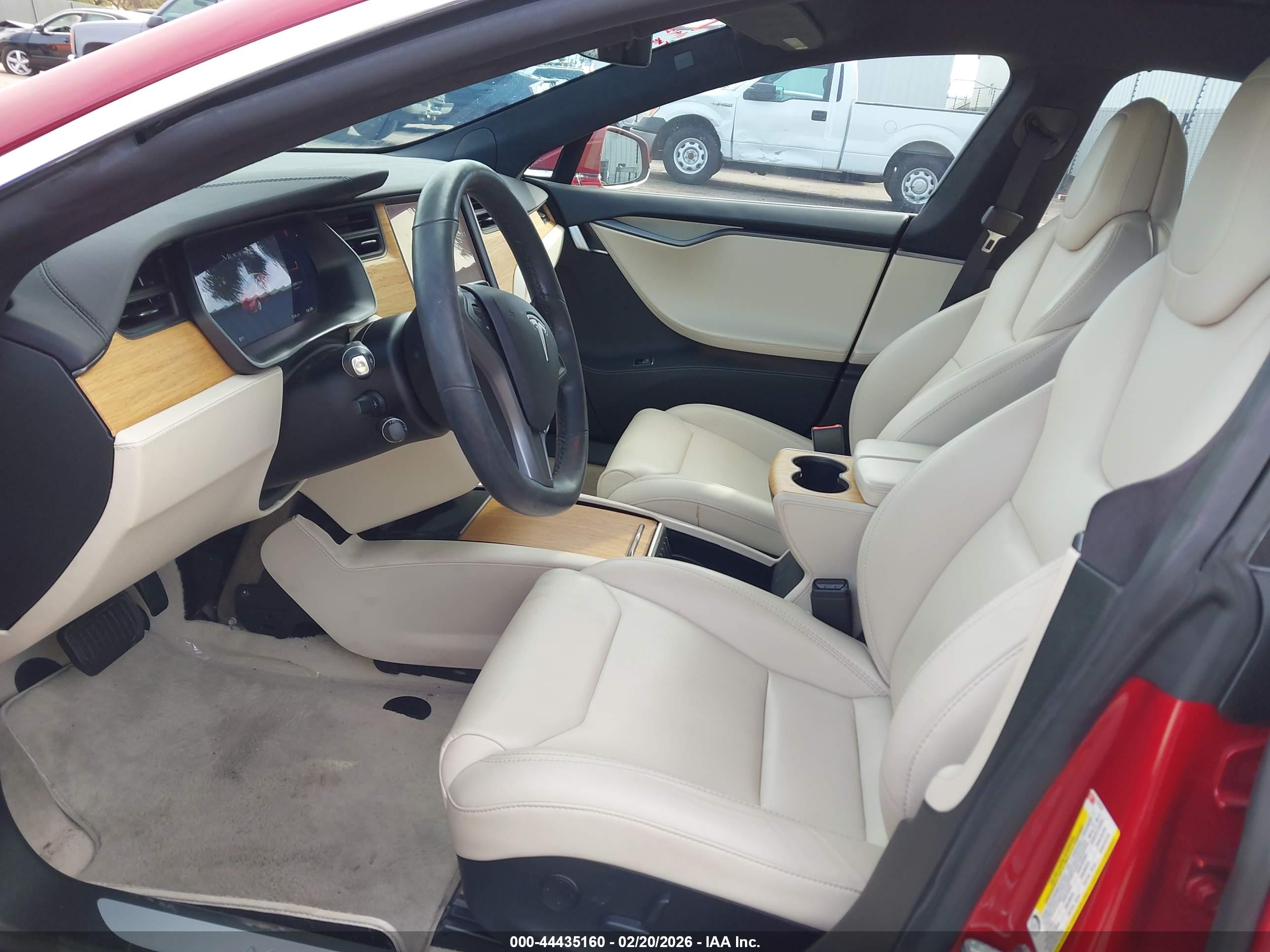TESLA MODEL image 5