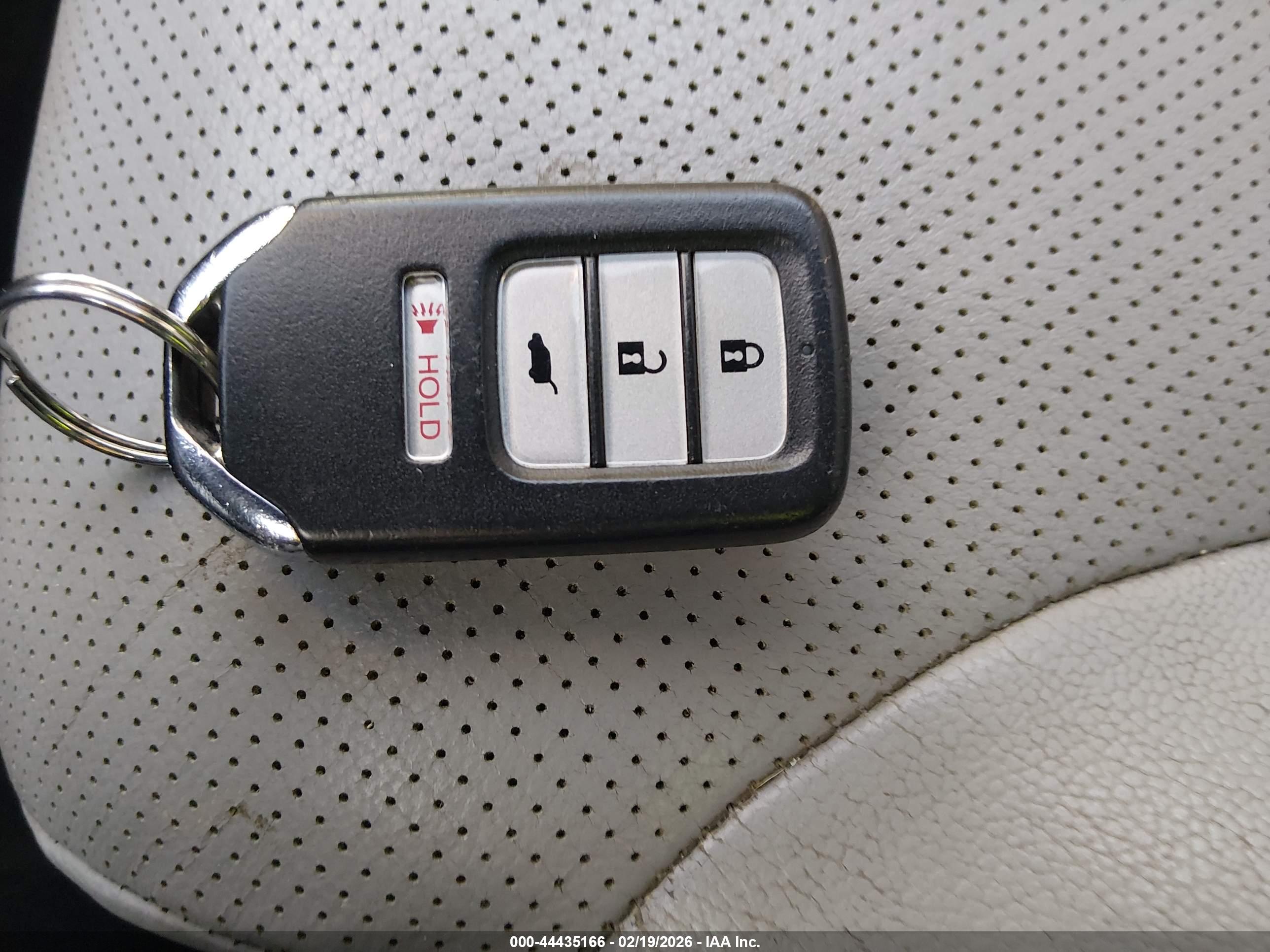HONDA CR-V image 11