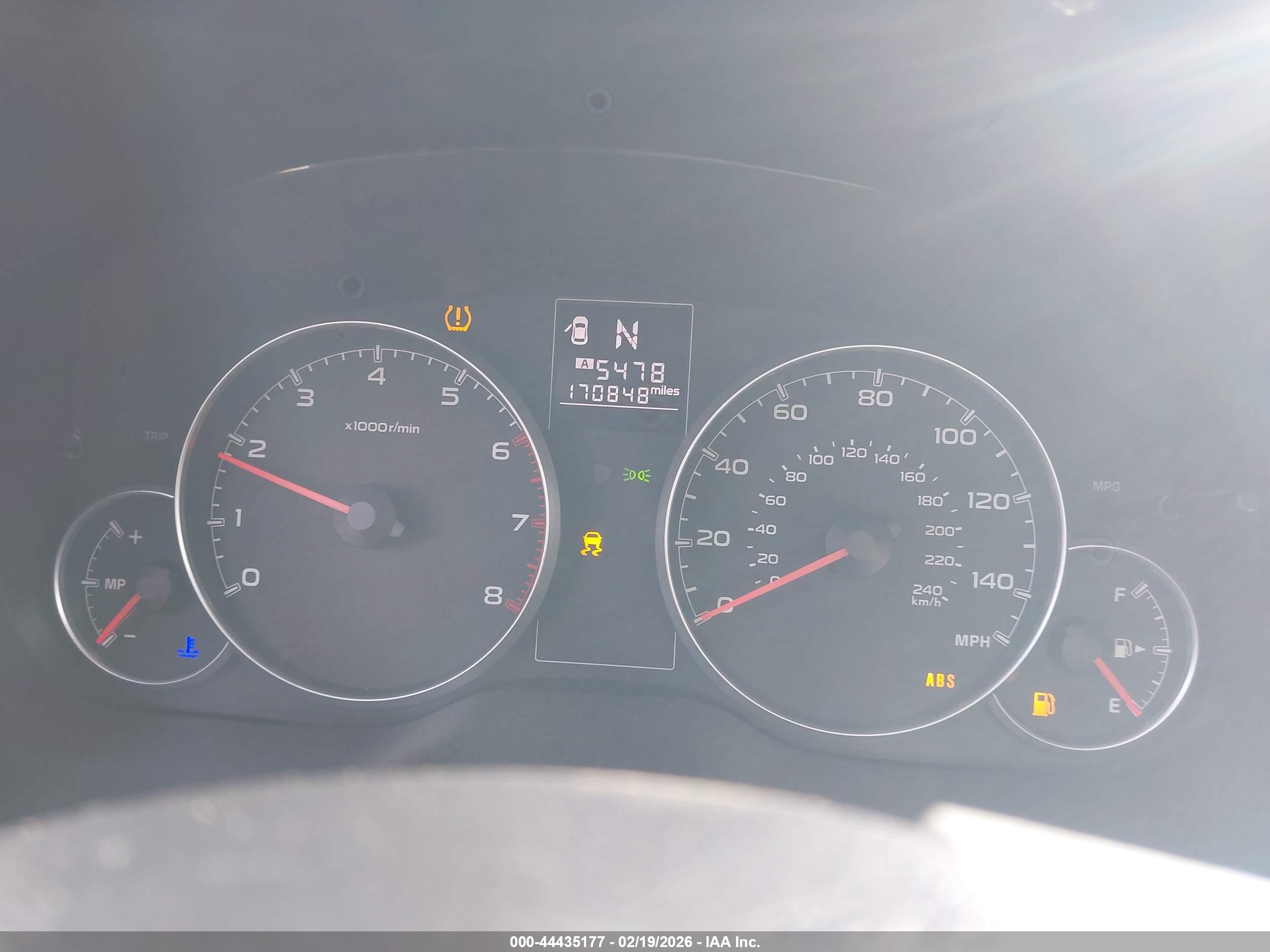 SUBARU OUTBACK image 7