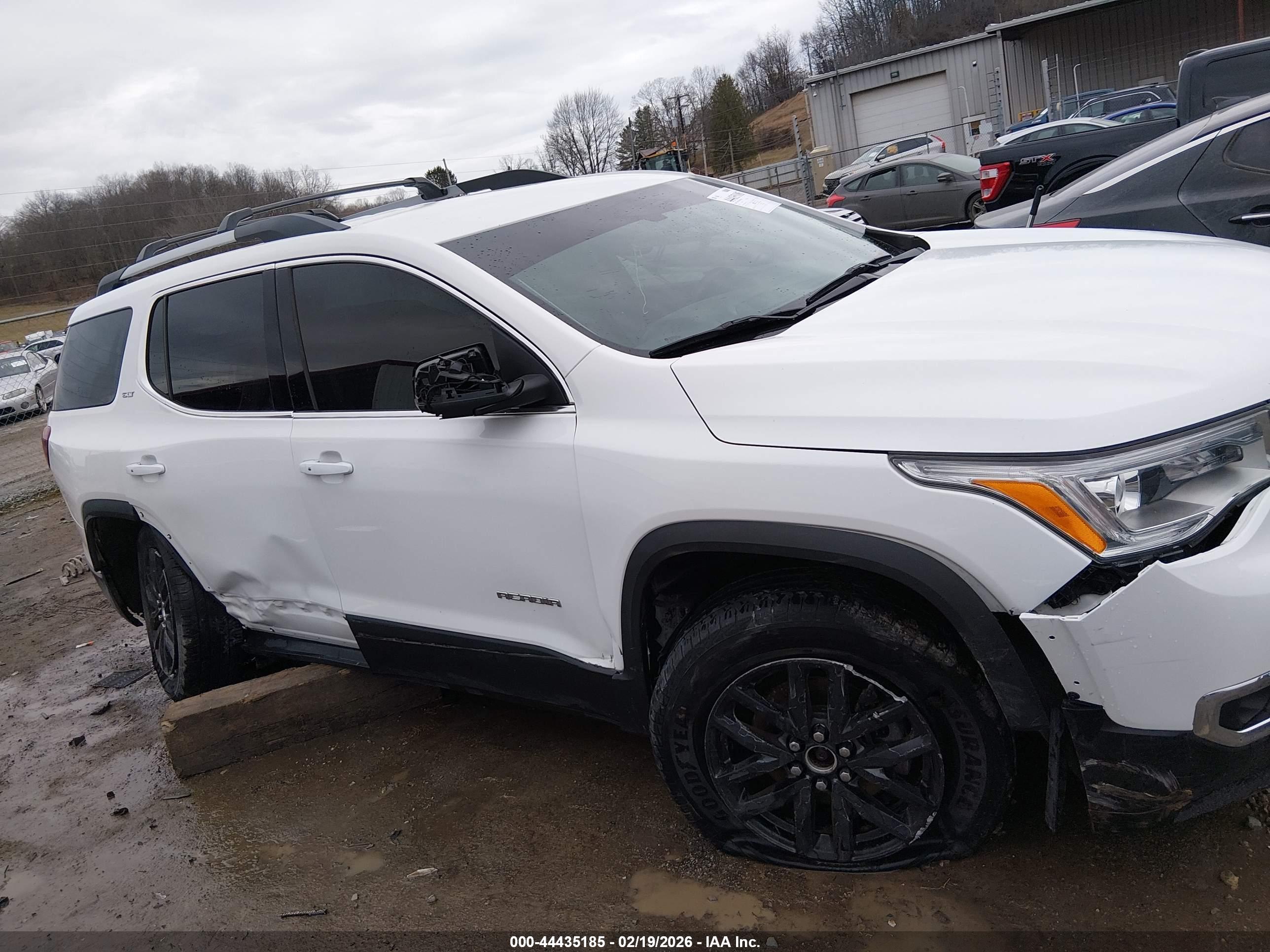 GMC ACADIA image 6