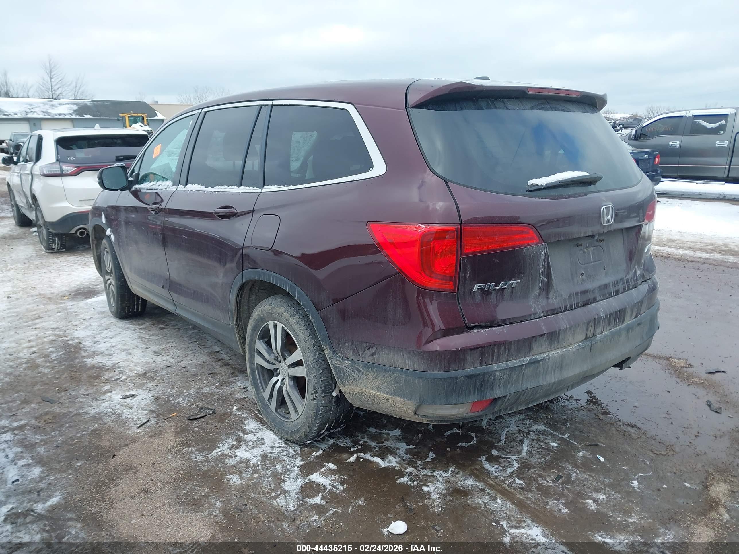 HONDA PILOT image 3