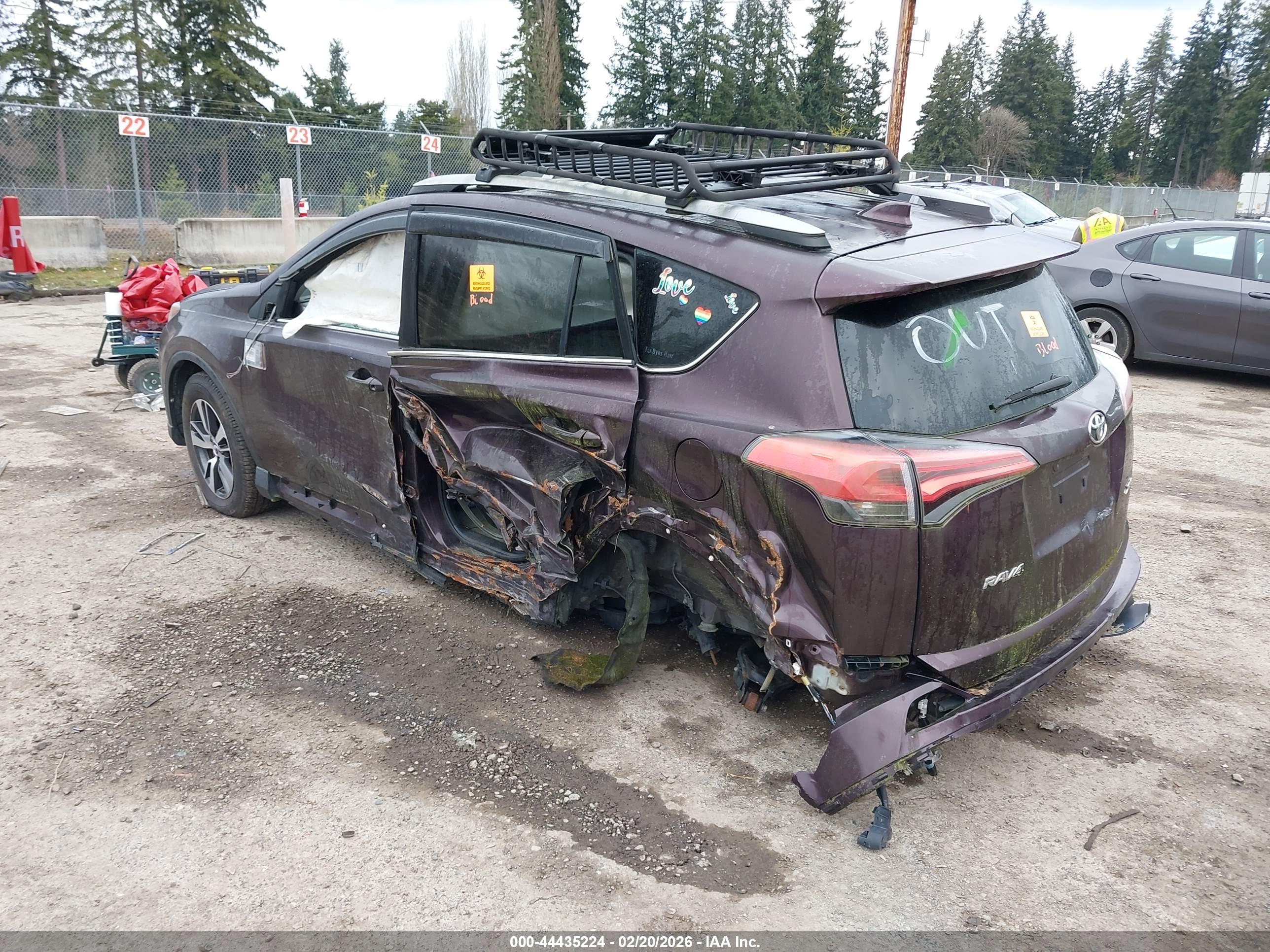 TOYOTA RAV4 image 3