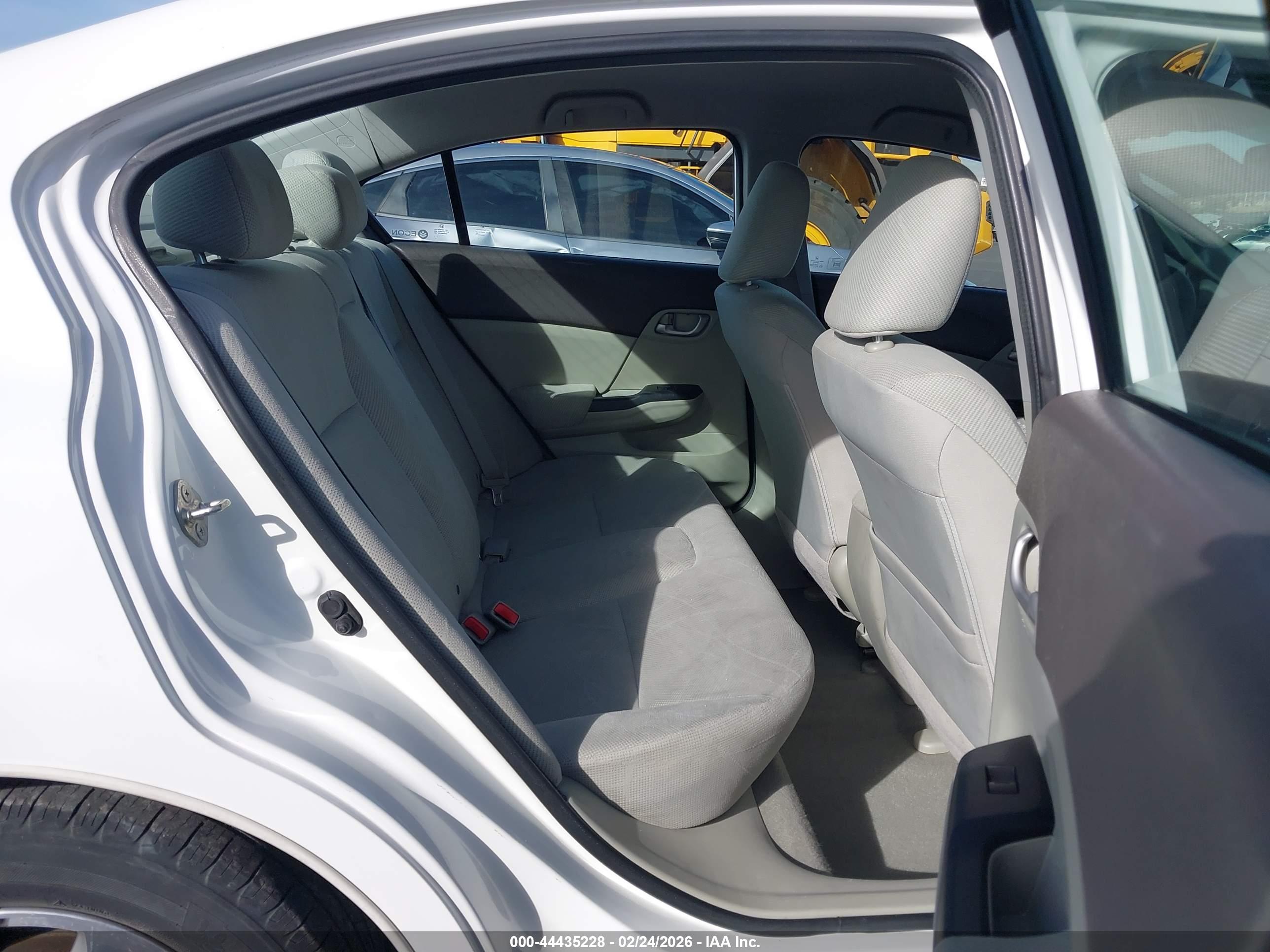 HONDA CIVIC image 8