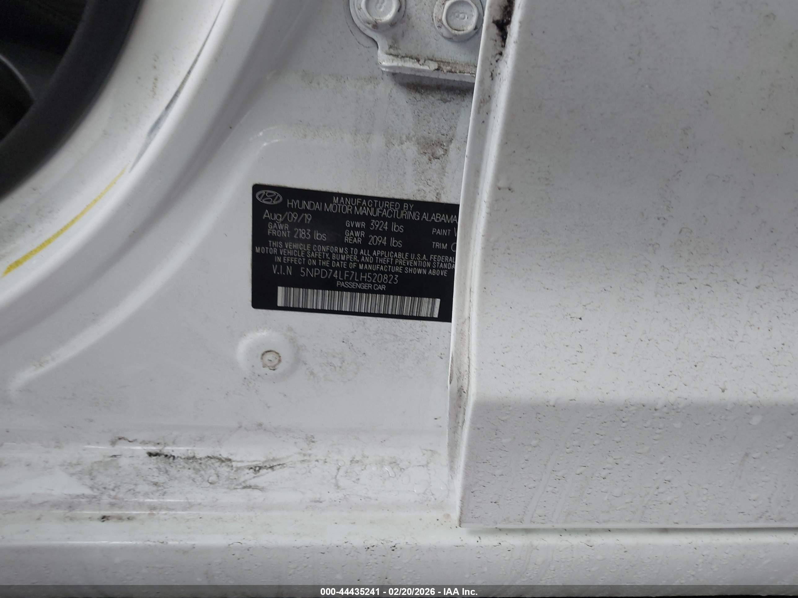 HYUNDAI ELANTRA image 9