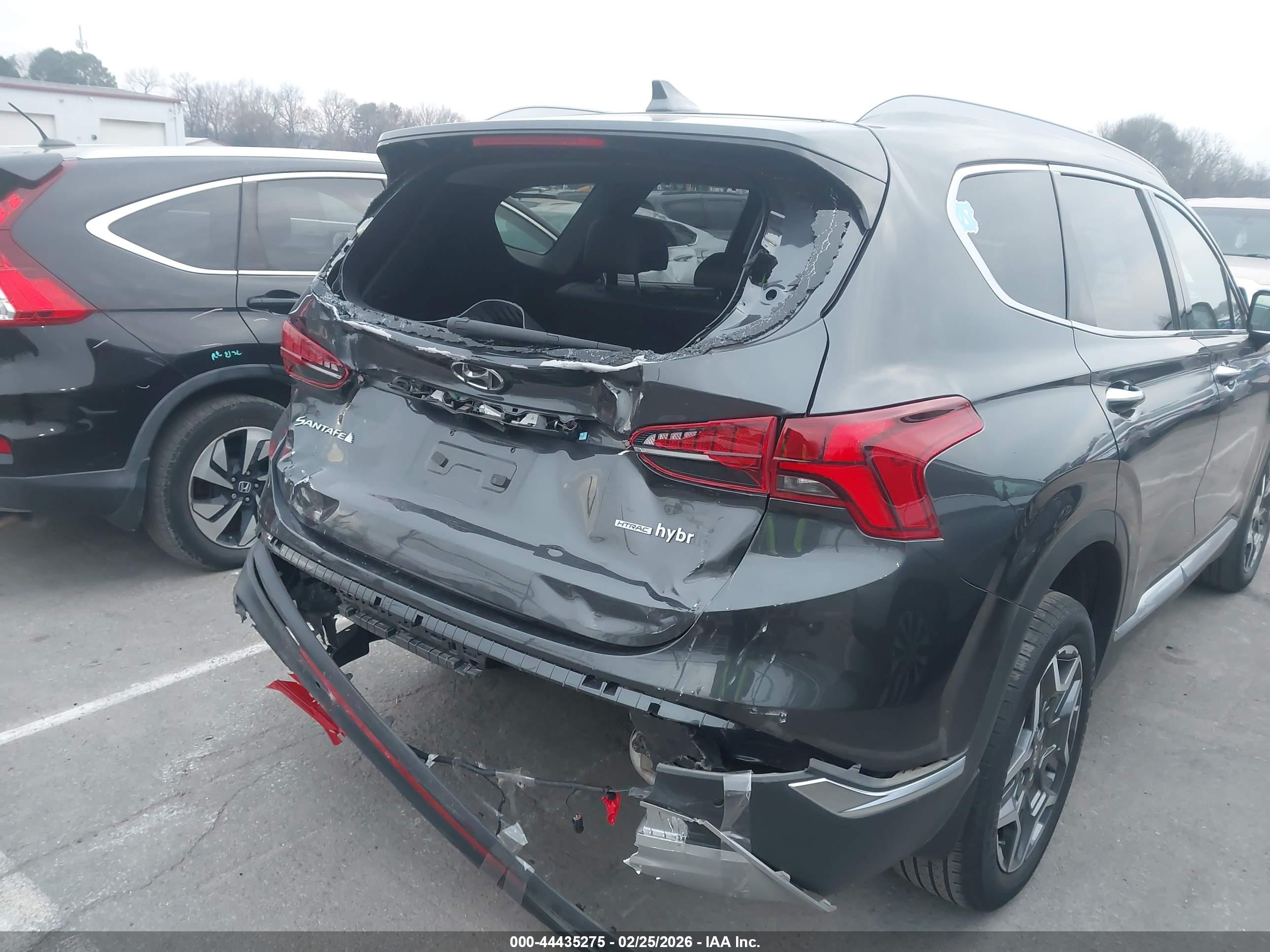 HYUNDAI SANTA image 6