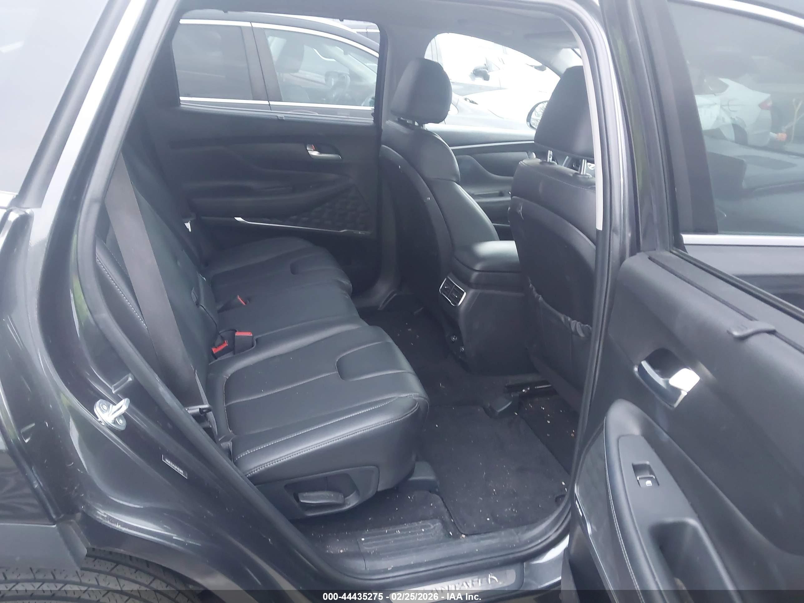 HYUNDAI SANTA image 8