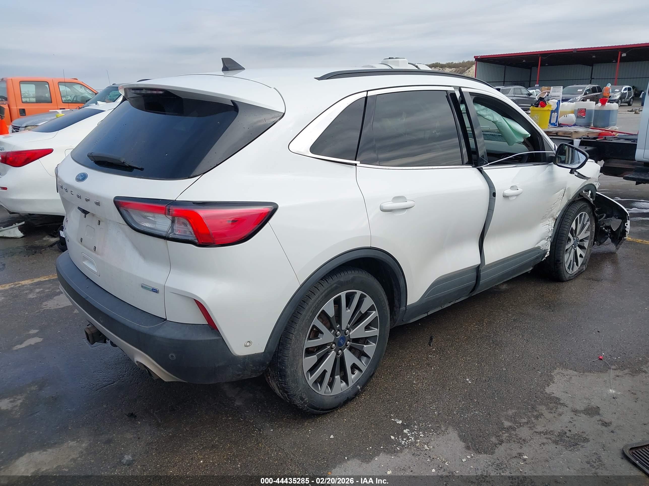 FORD ESCAPE image 4