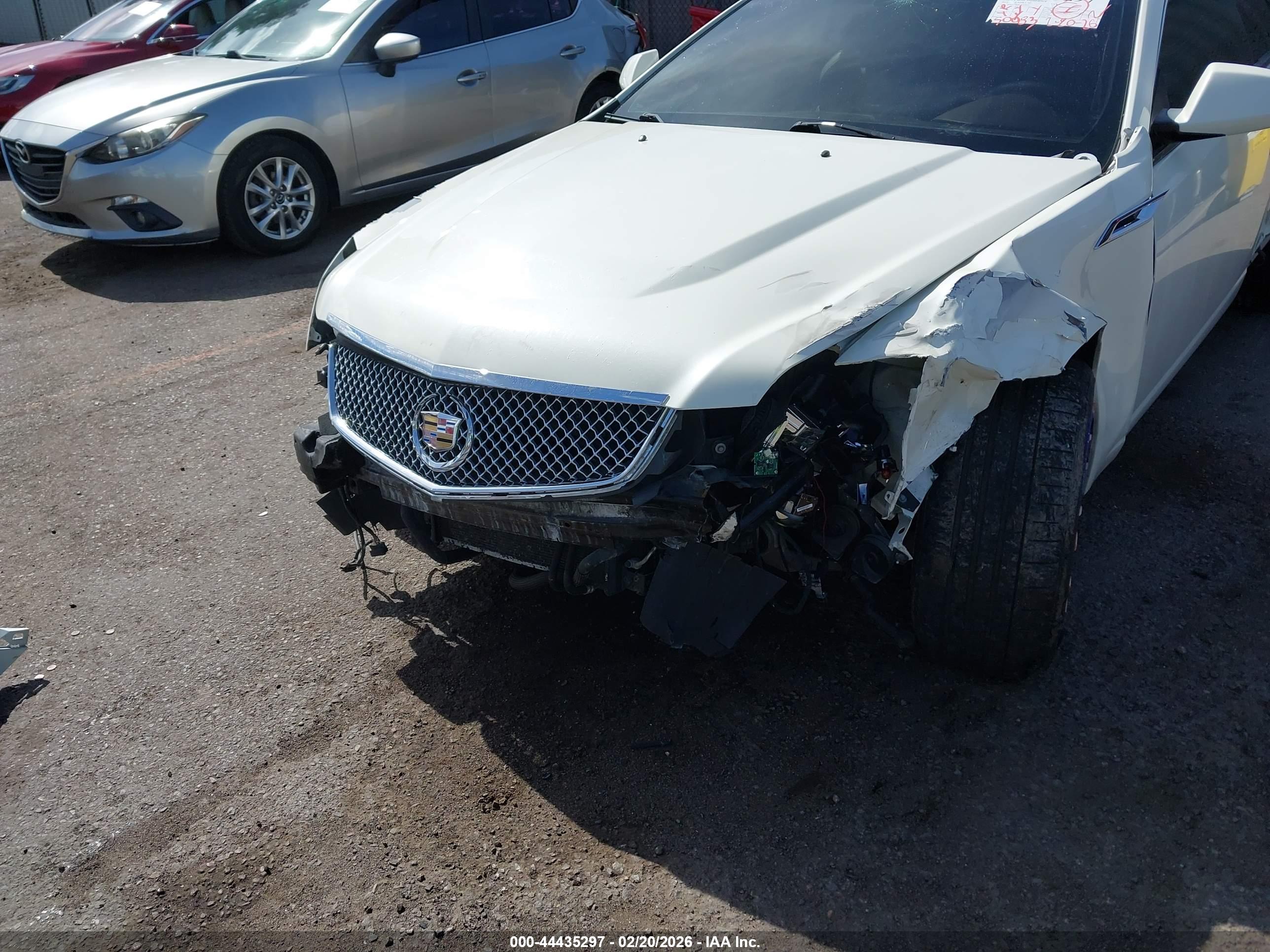 CADILLAC CTS-V image 6