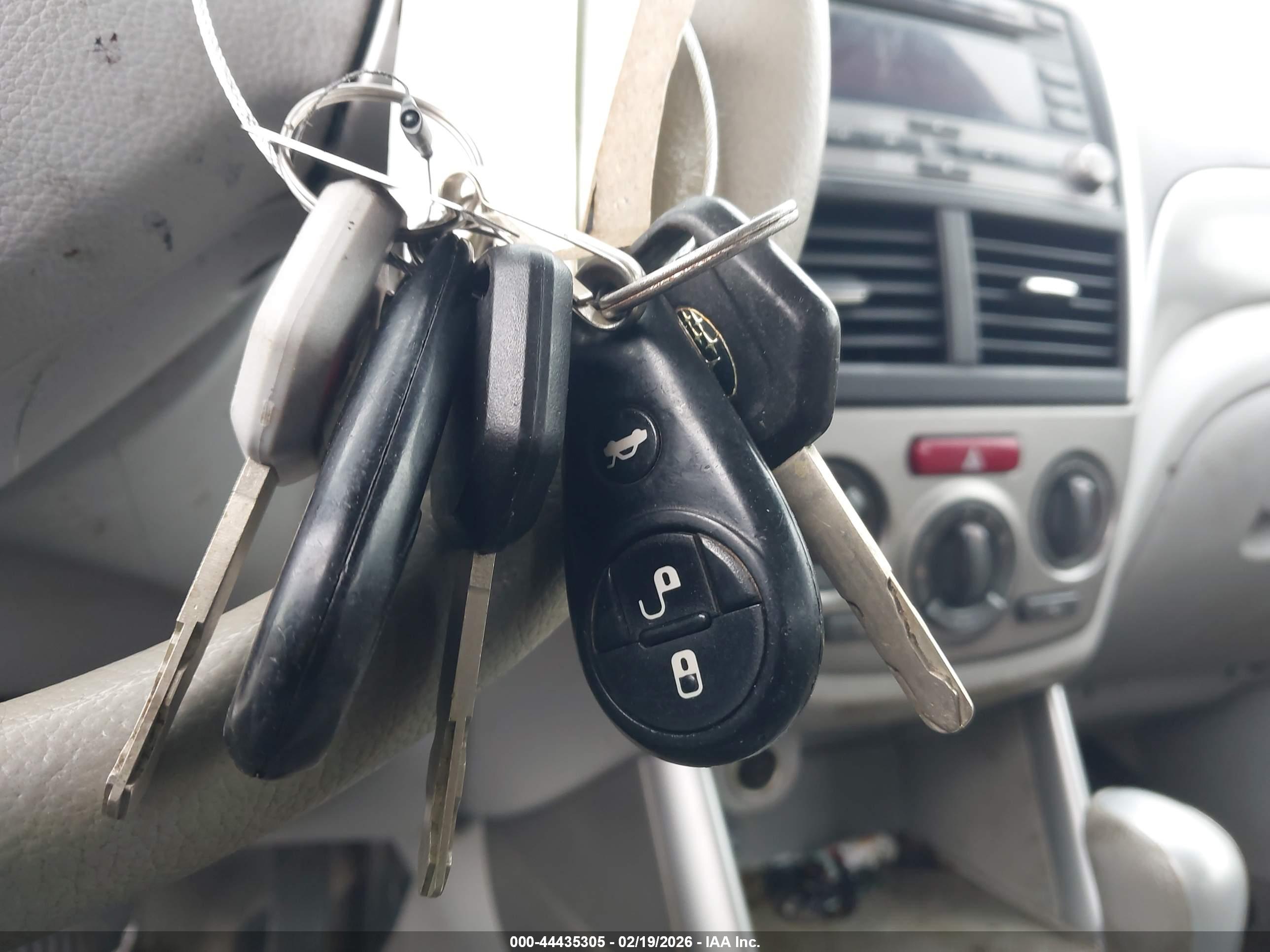 SUBARU FORESTER image 11