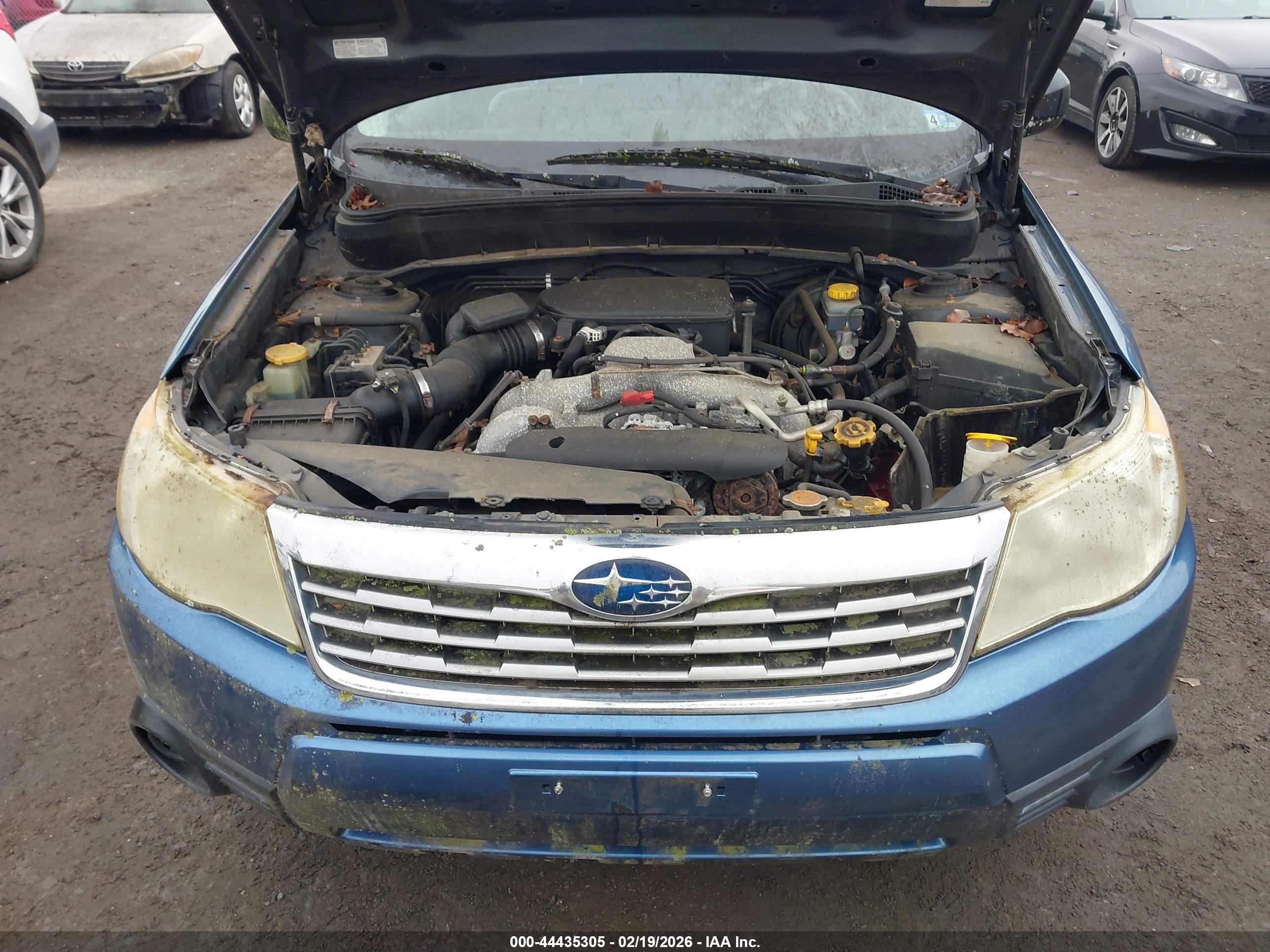 SUBARU FORESTER image 6