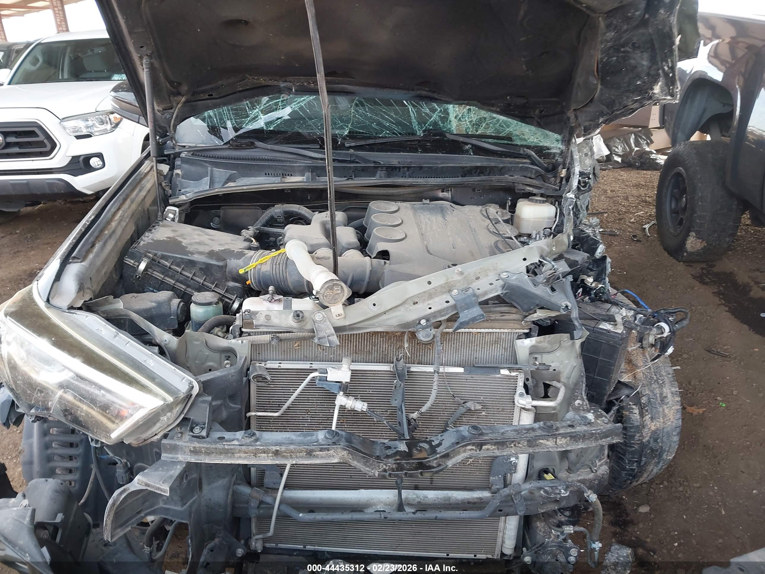 TOYOTA 4RUNNER image 10
