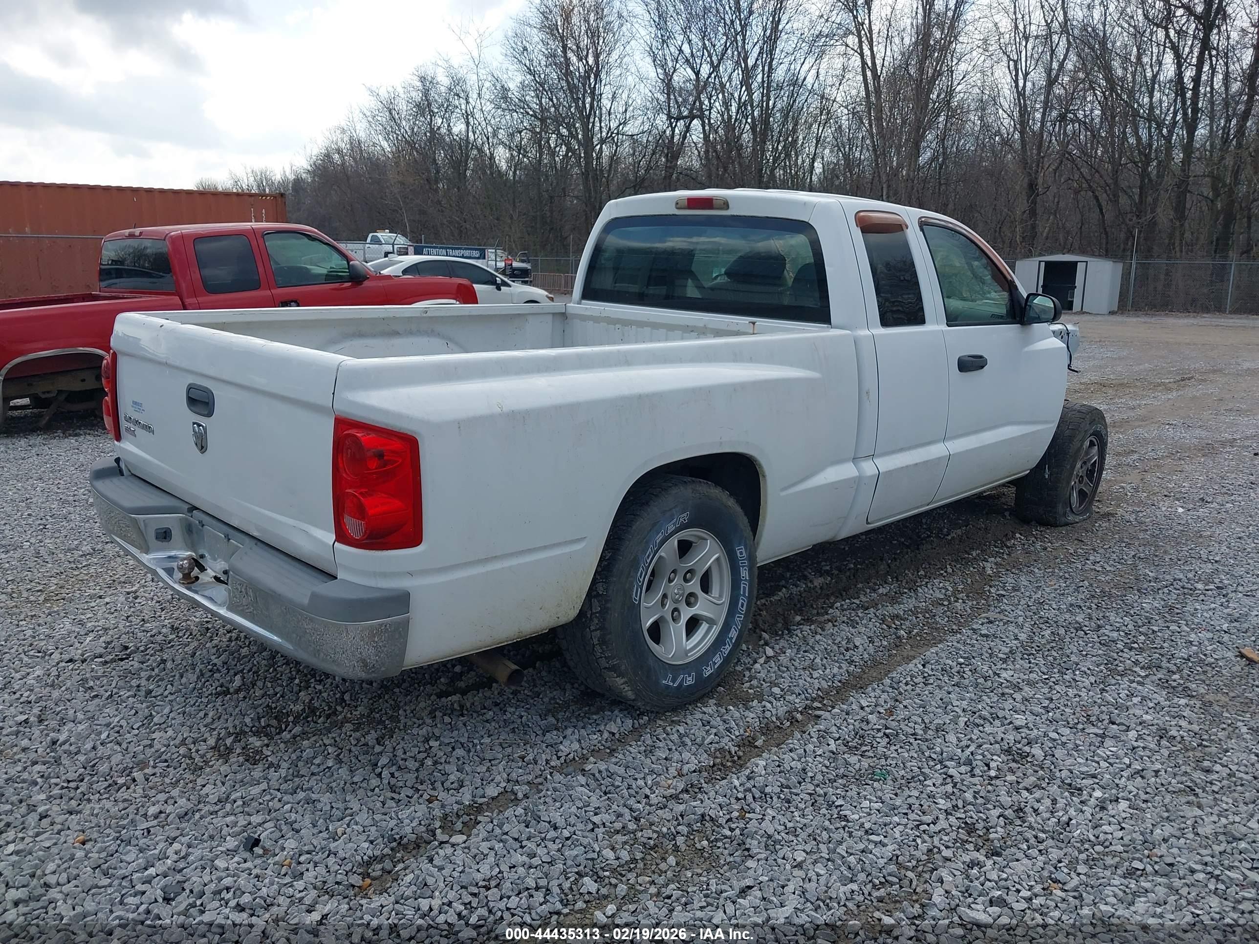 DODGE DAKOTA image 4