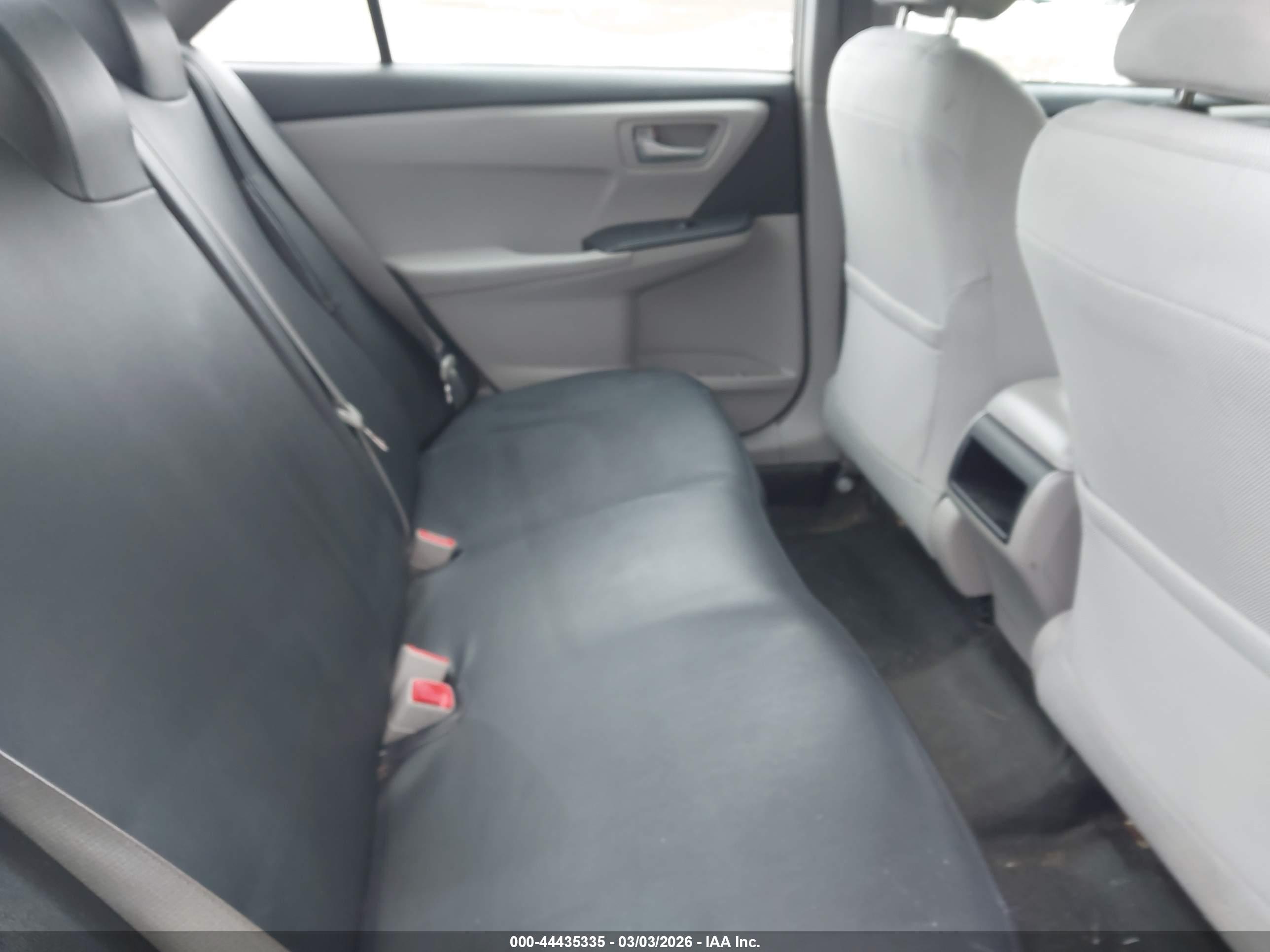 TOYOTA CAMRY image 8