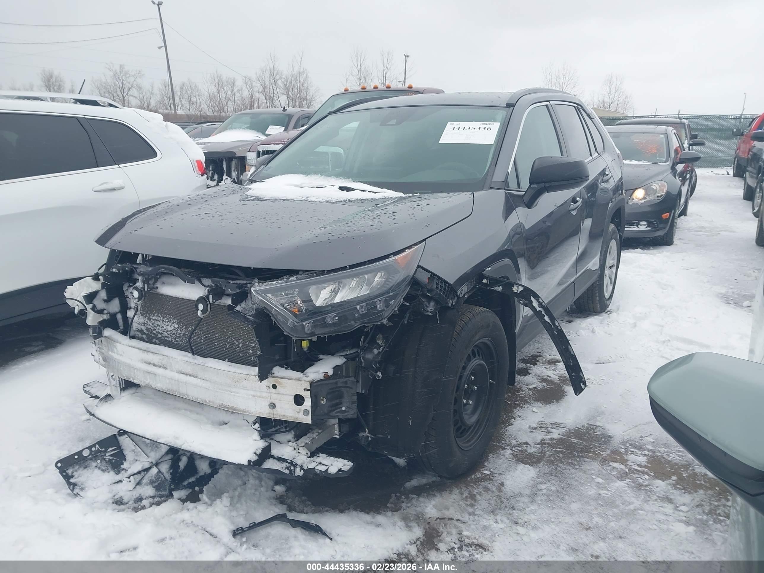 TOYOTA RAV4 image 2