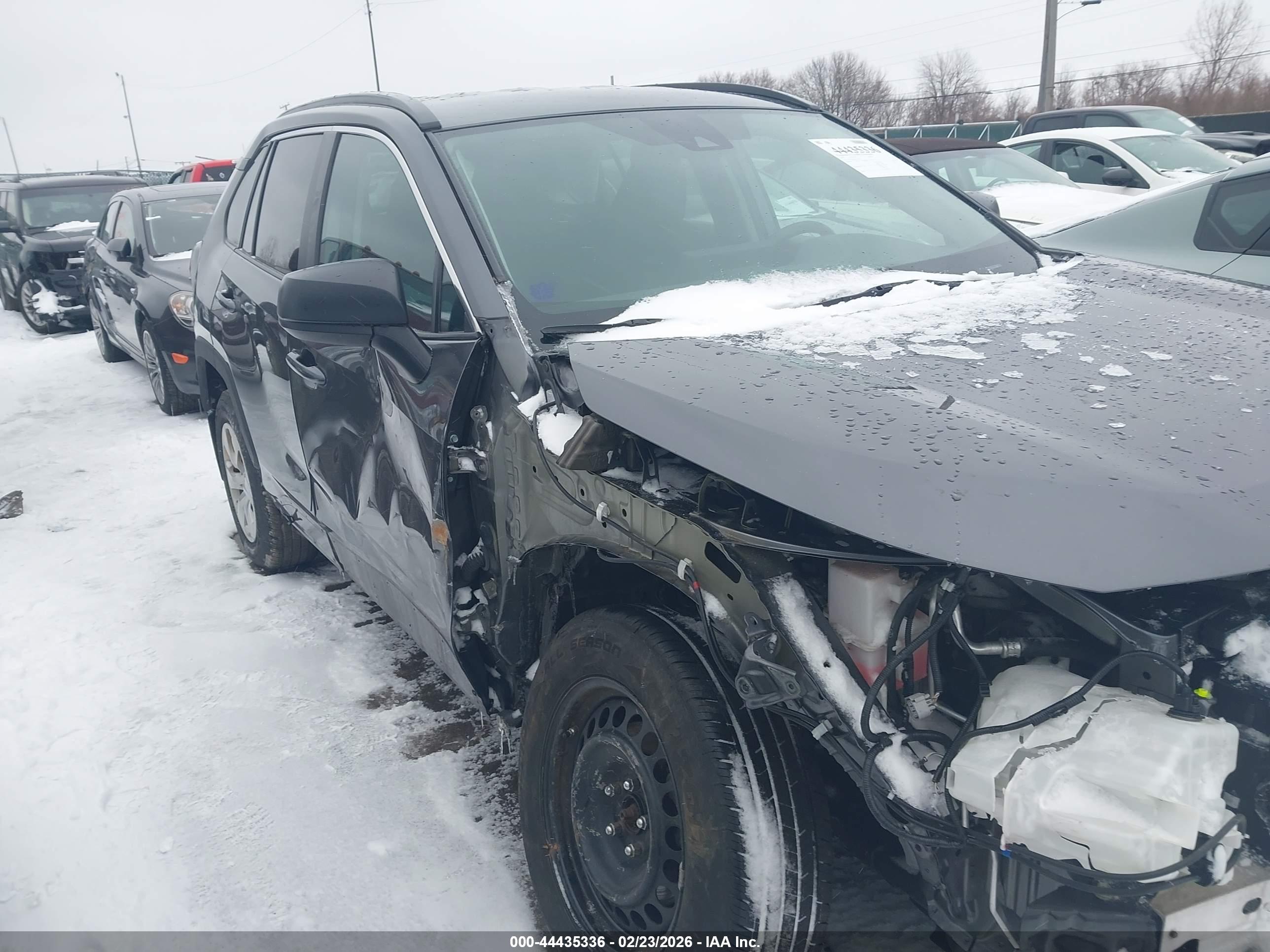 TOYOTA RAV4 image 6