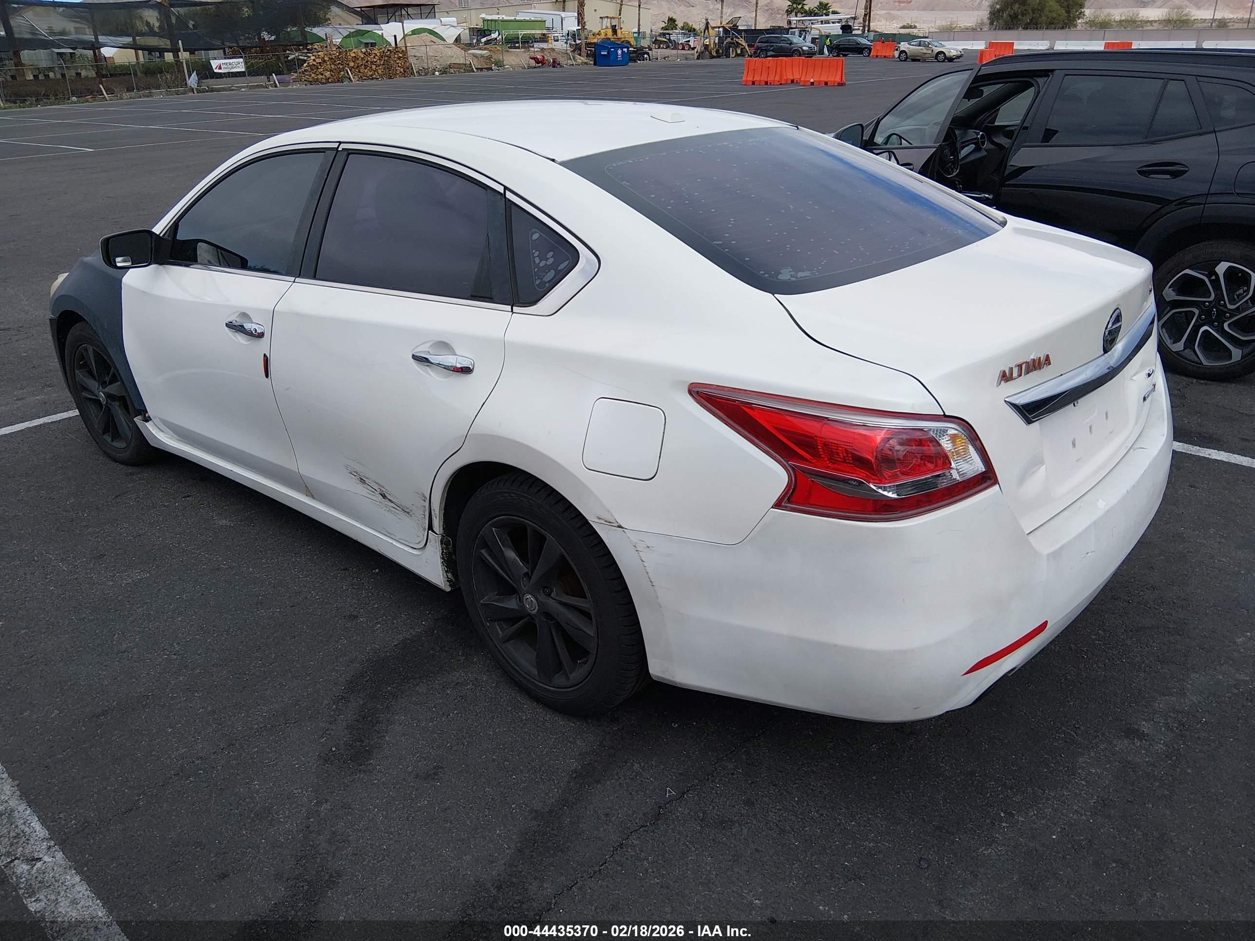 NISSAN ALTIMA image 3