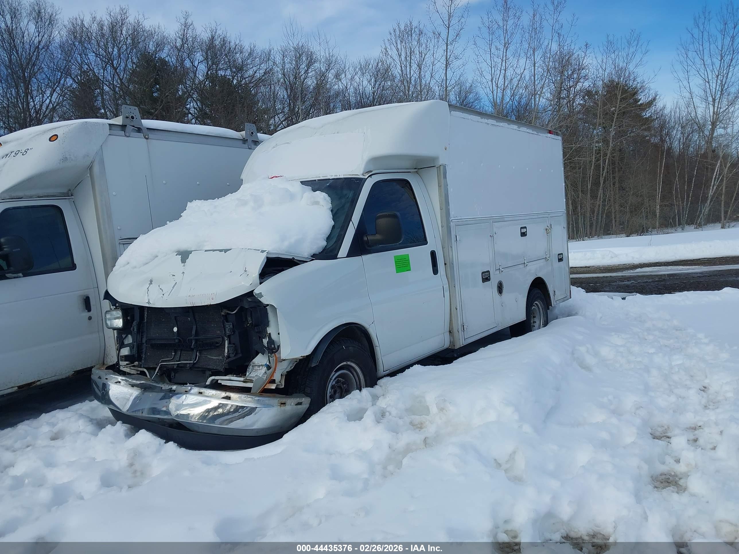 CHEVROLET EXPRESS image 2