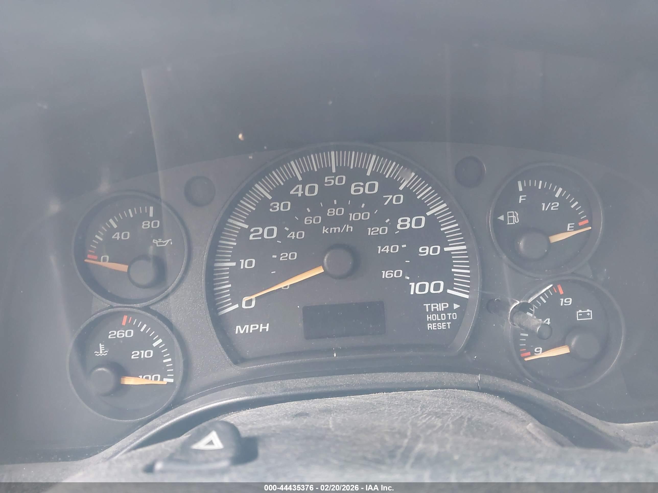 CHEVROLET EXPRESS image 6