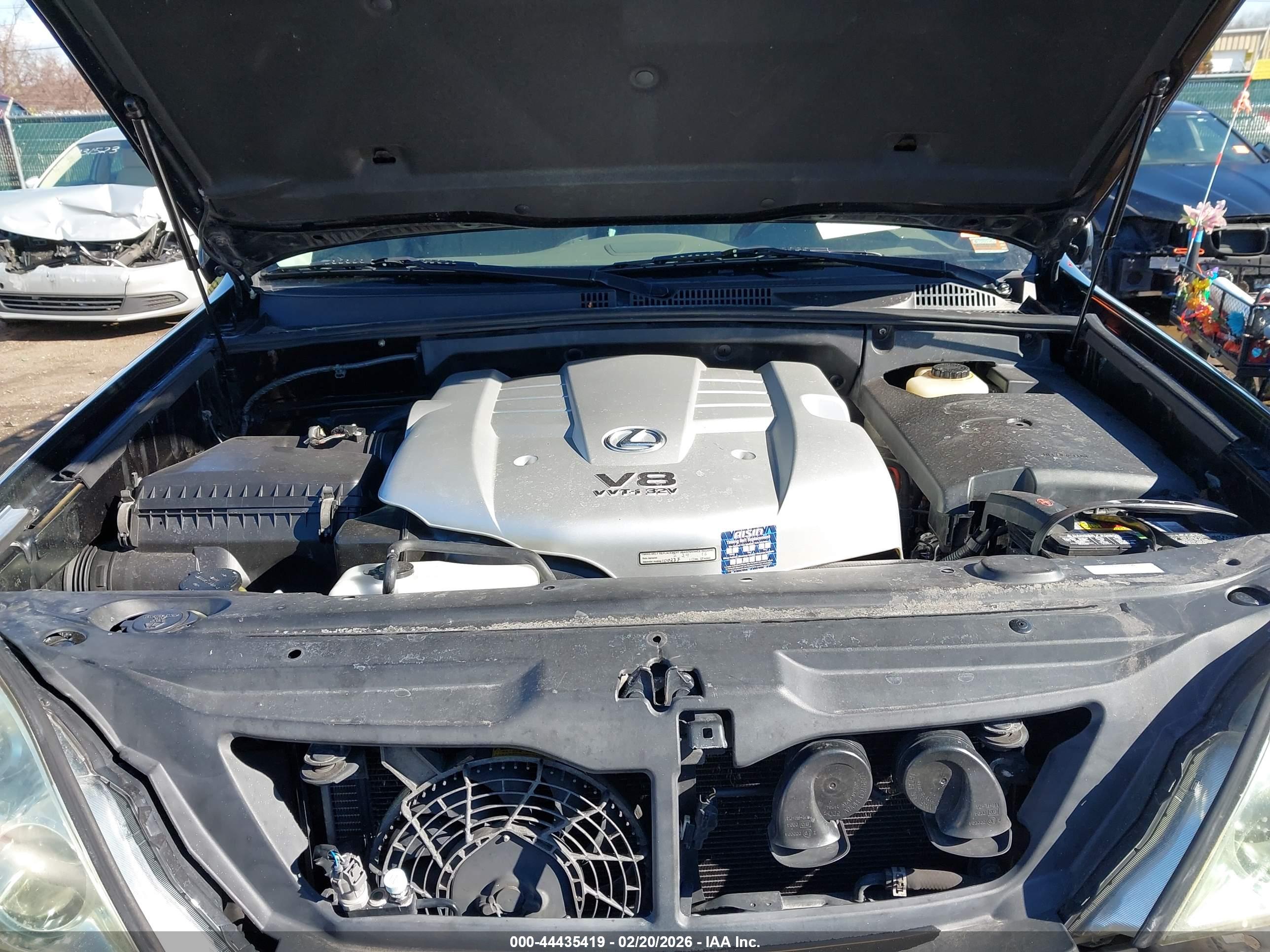 LEXUS GX image 10