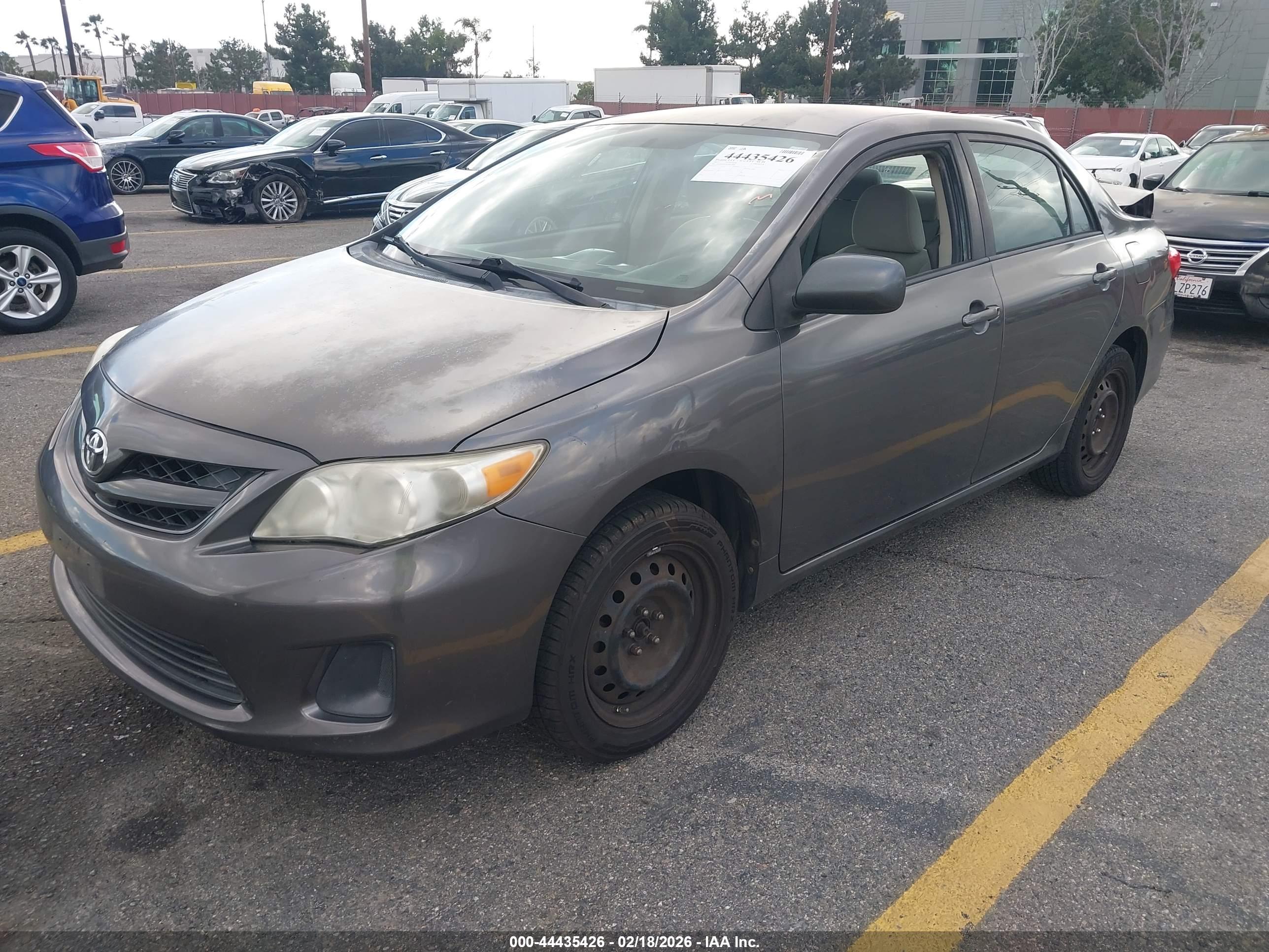 TOYOTA COROLLA image 2