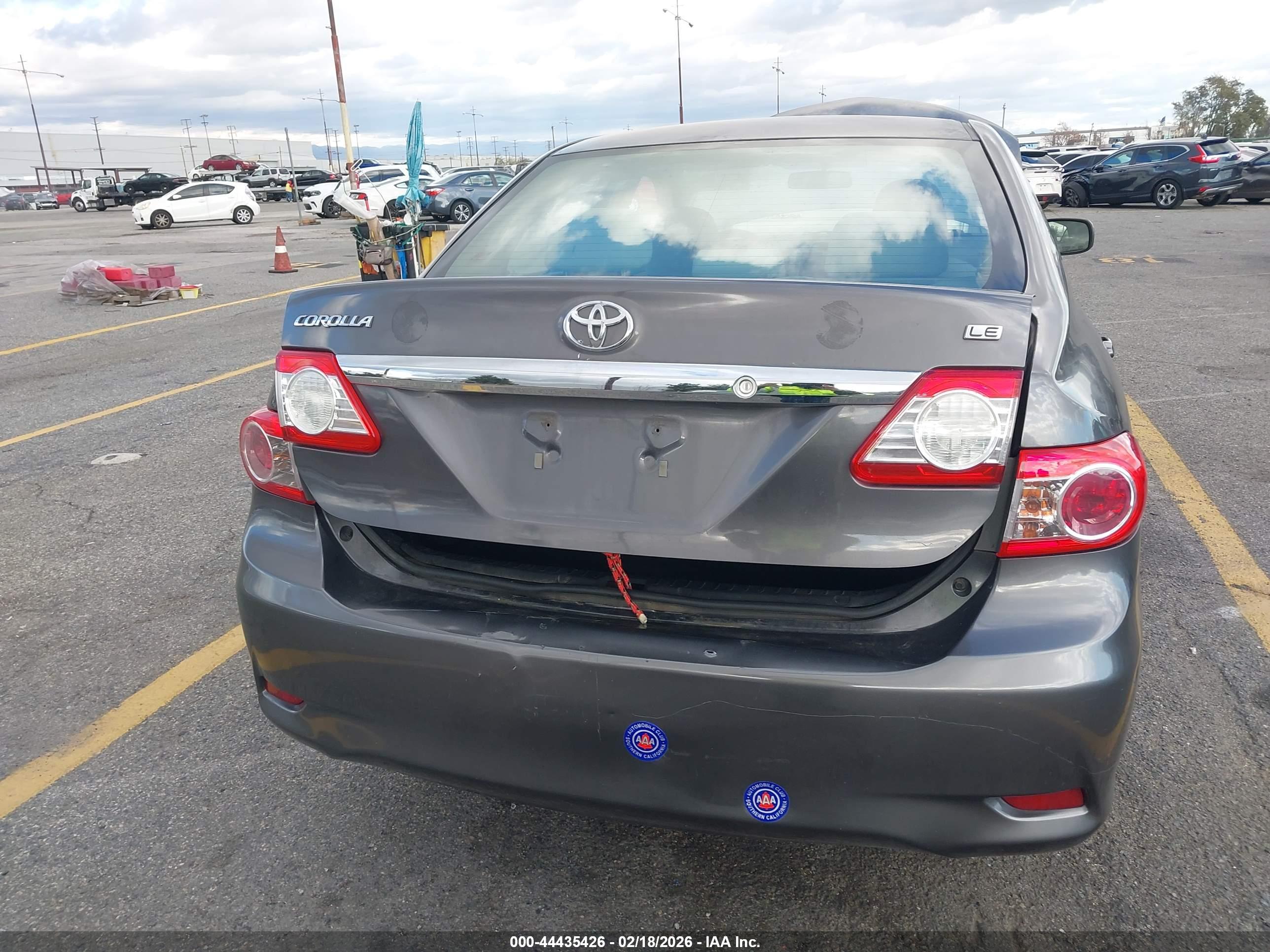 TOYOTA COROLLA image 6
