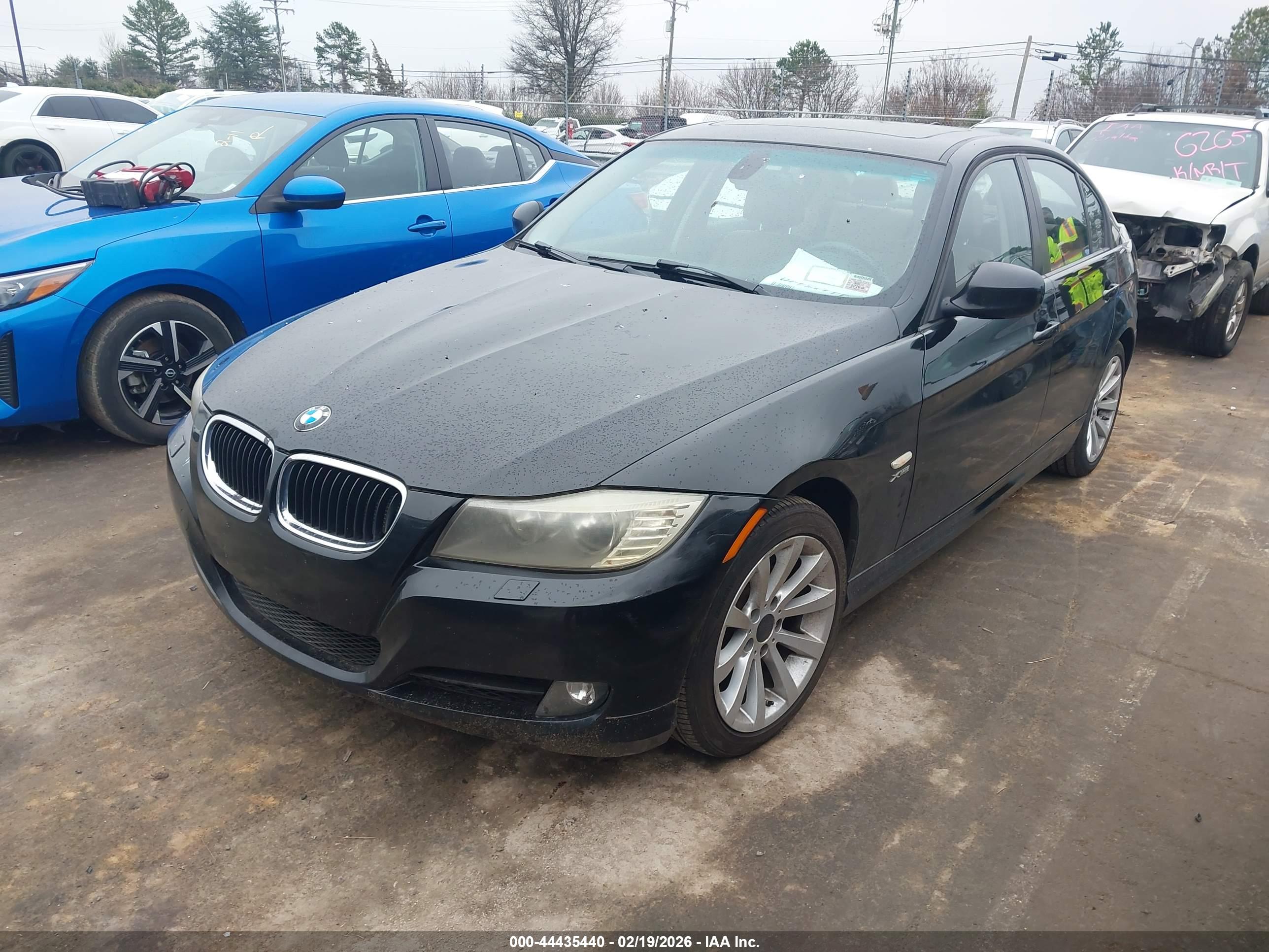 BMW 328I image 2