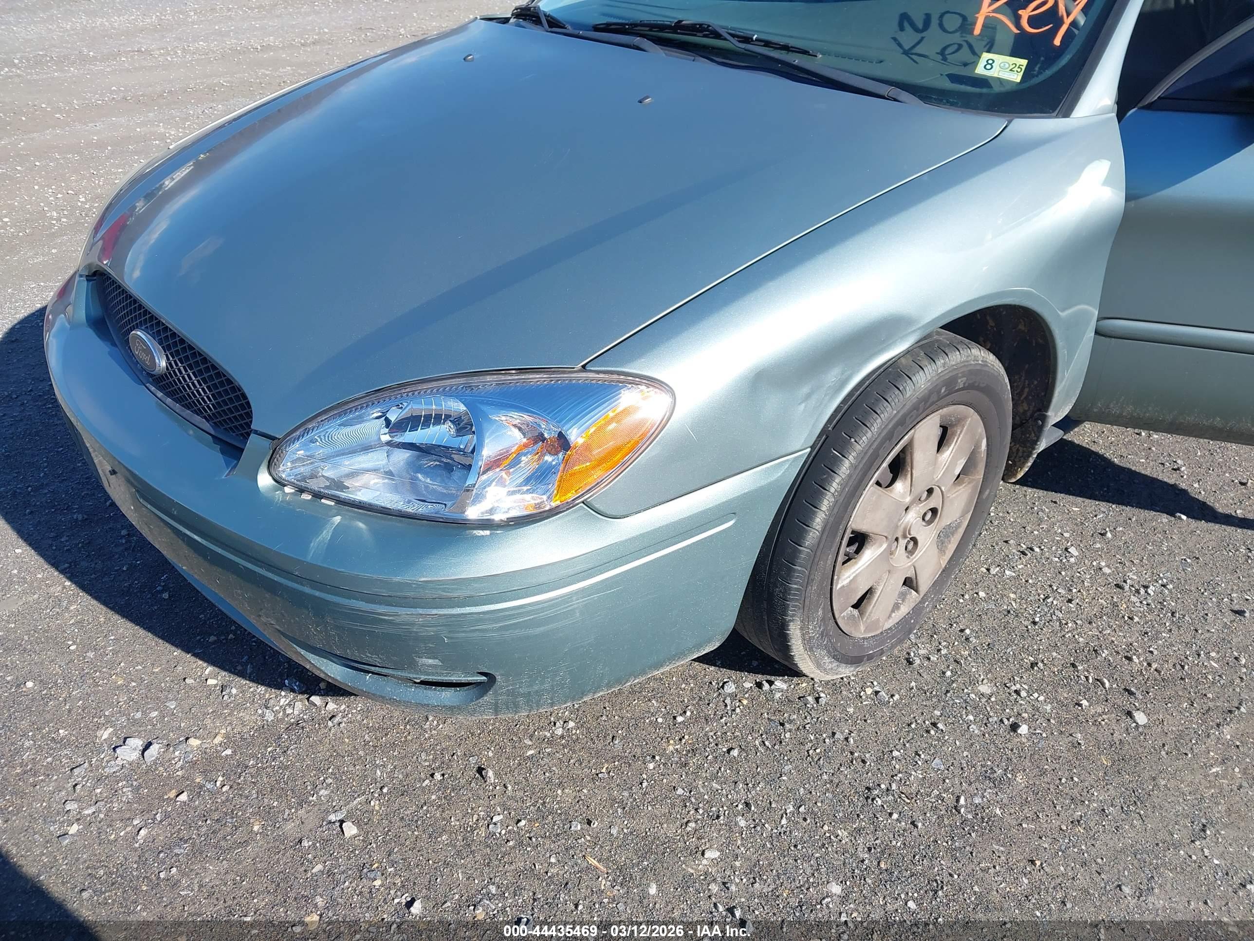 FORD TAURUS image 6