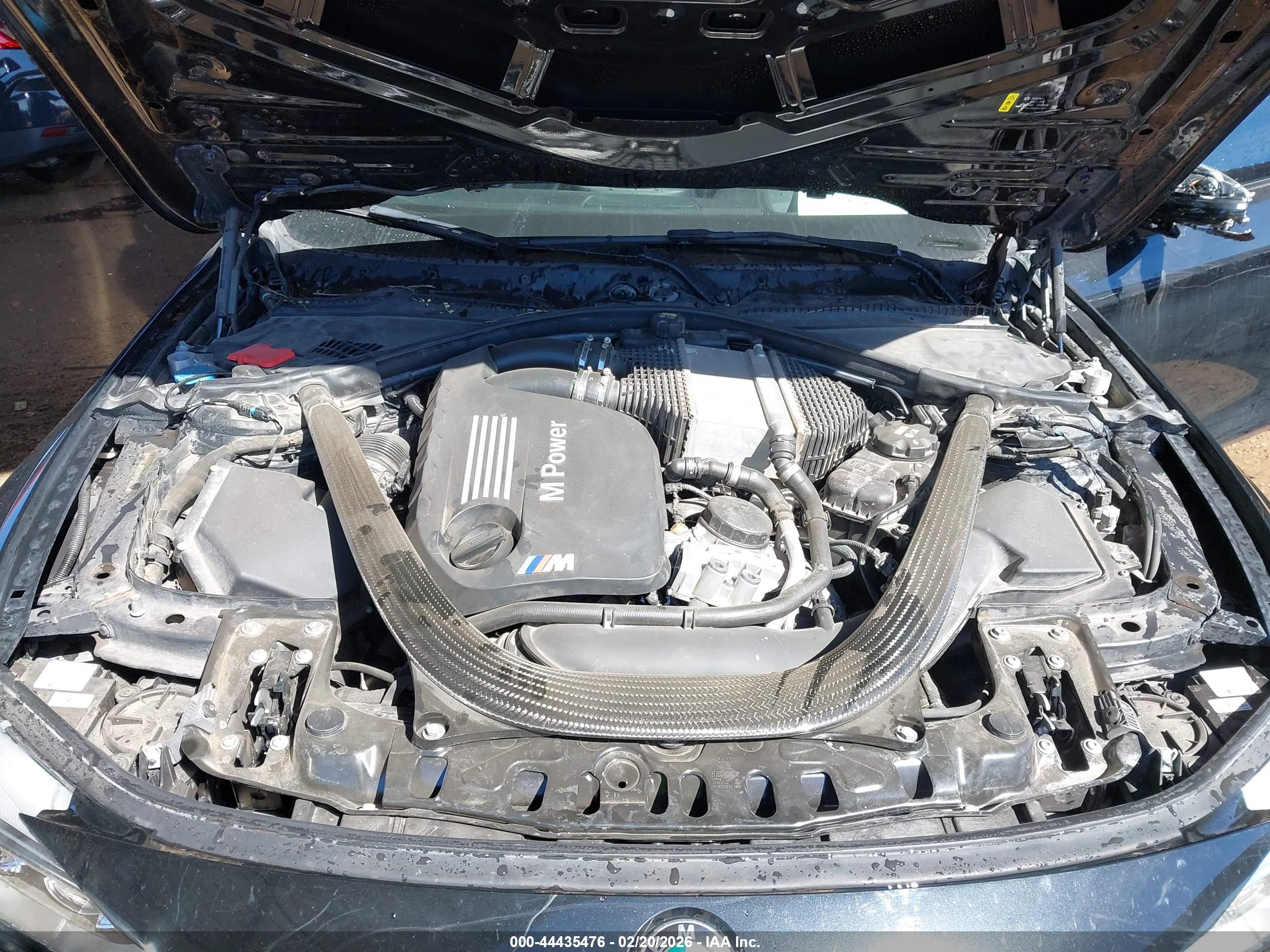 BMW M4 image 10