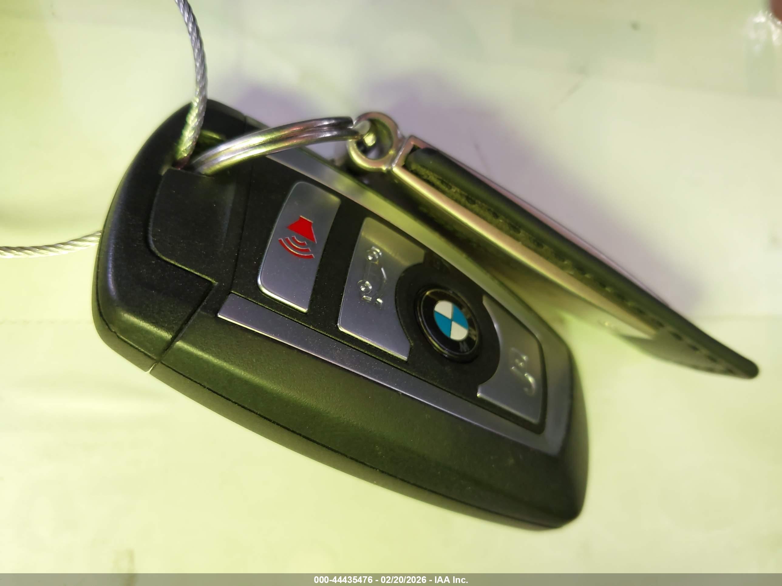 BMW M4 image 11