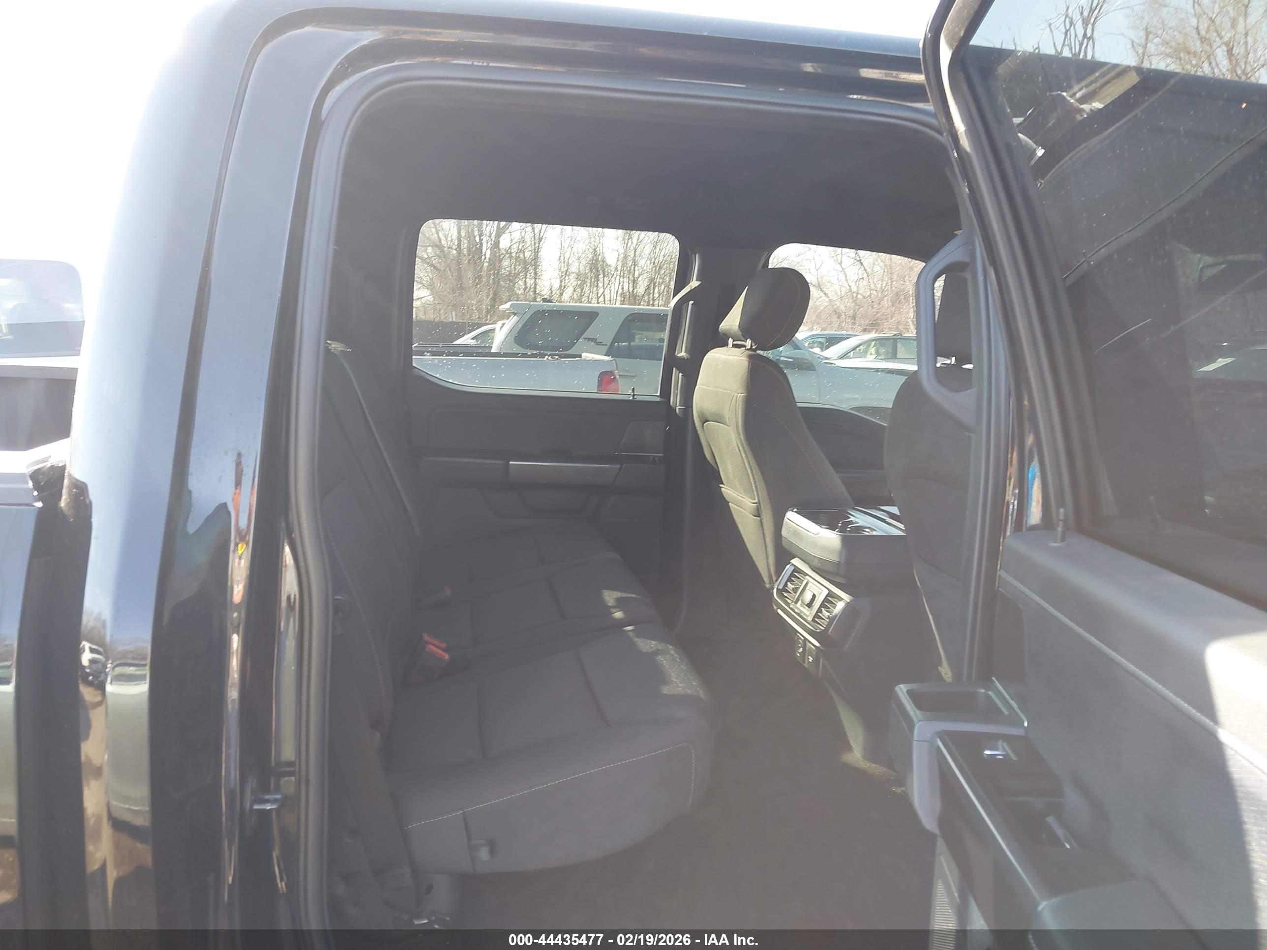 FORD F-150 image 8