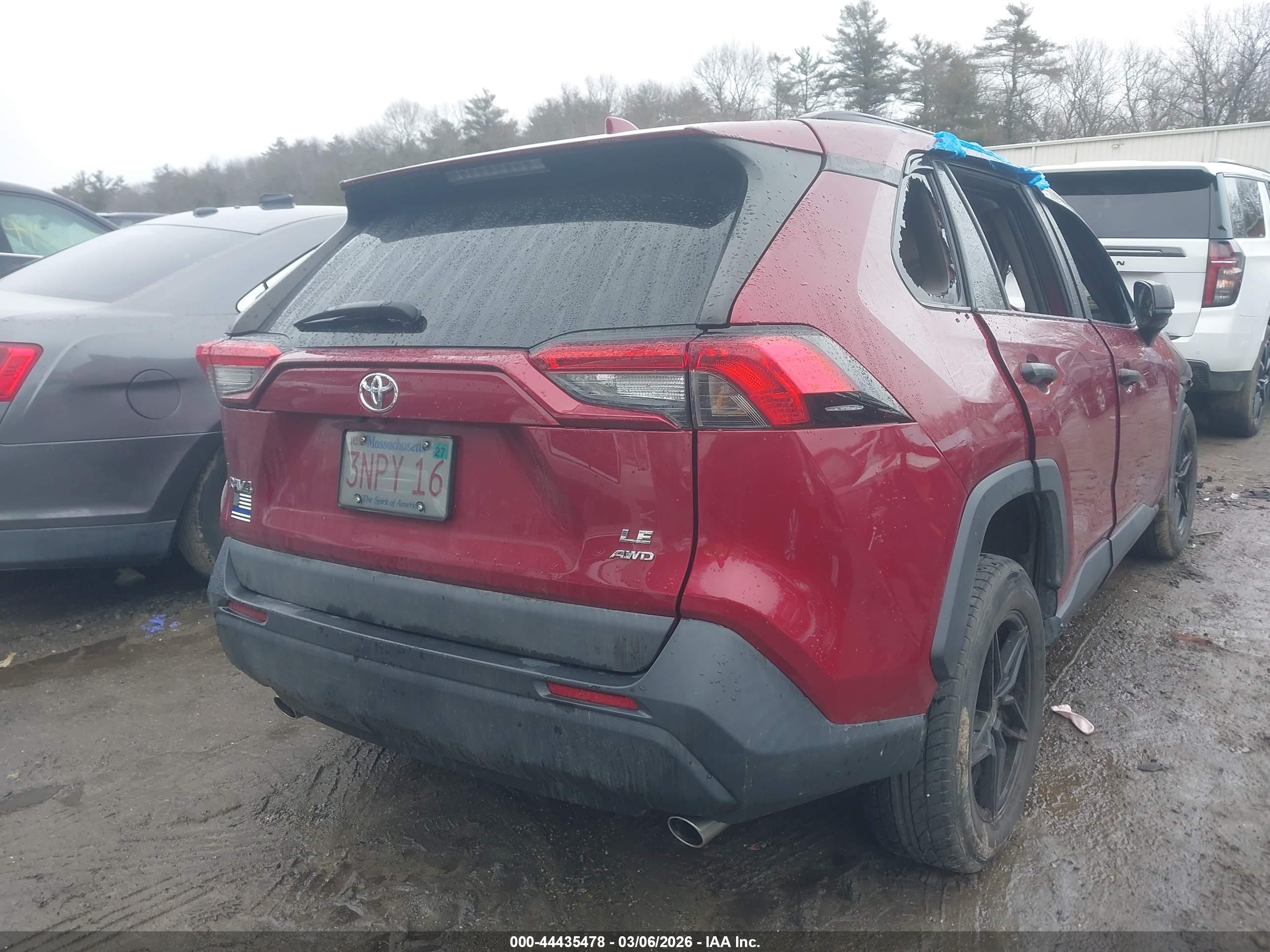 TOYOTA RAV4 image 4