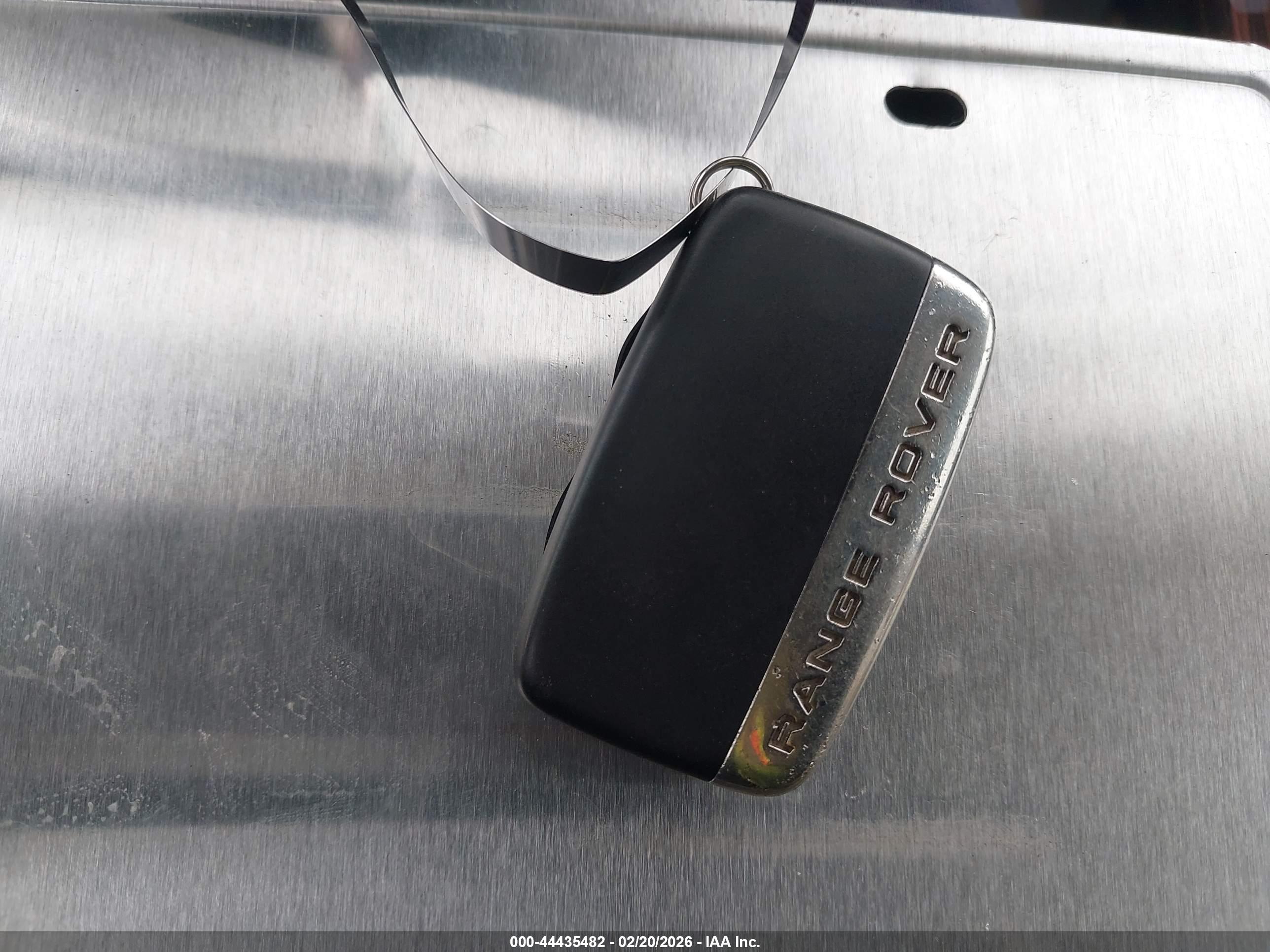 LAND ROVER image 11