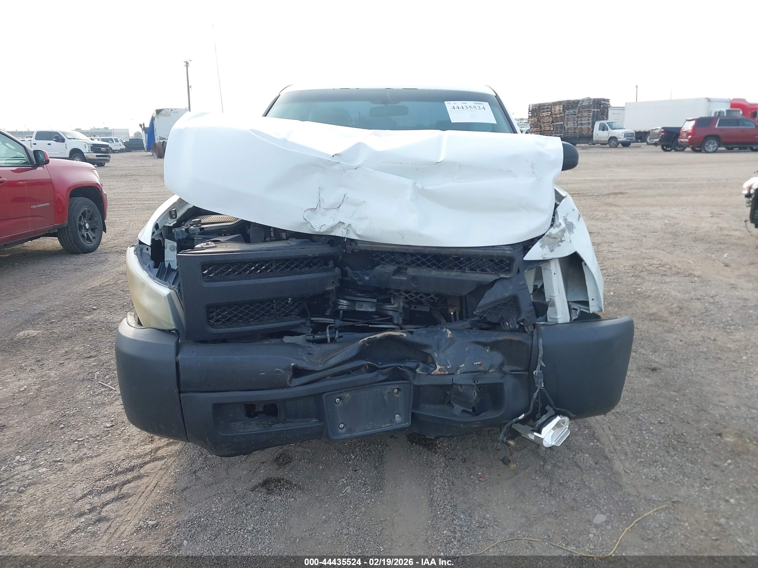 CHEVROLET SILVERADO image 6