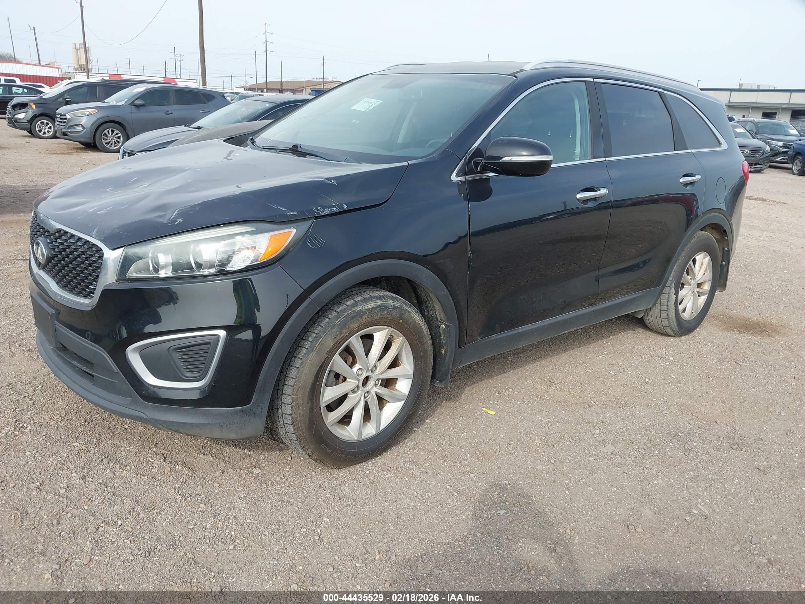 KIA SORENTO image 2