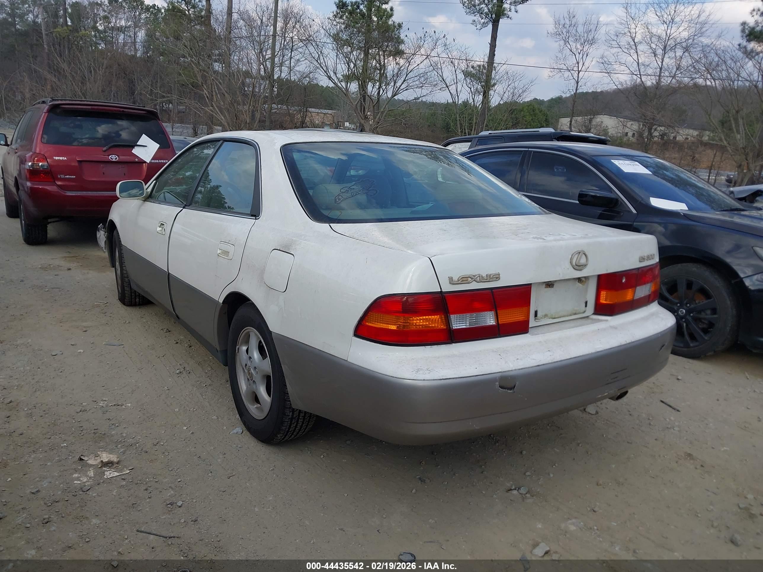 LEXUS ES image 3